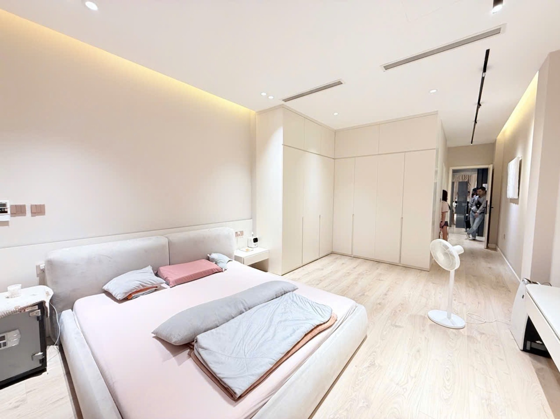 Bán nhà Kim Ngưu - diện tích 39m2 6 tầng - Ô TÔ VÀO NHÀ - giá 13,8 tỷ