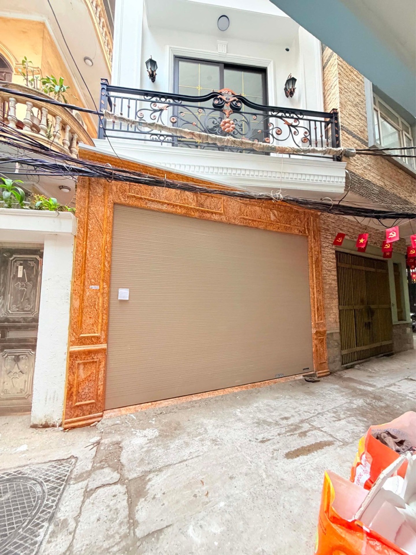 Bán nhà Kim Ngưu - diện tích 39m2 6 tầng - Ô TÔ VÀO NHÀ - giá 13,8 tỷ
