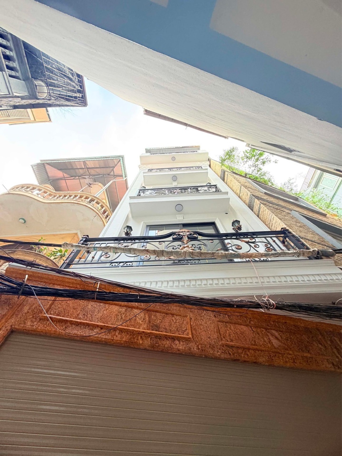 Bán nhà Kim Ngưu - diện tích 39m2 6 tầng - Ô TÔ VÀO NHÀ - giá 13,8 tỷ