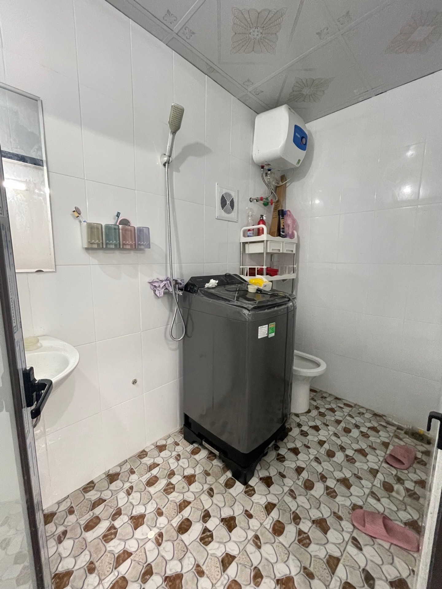 Bán nhà Định Công Hạ - diện tích 43m2 3 tầng - Nhà đẹp, dân thiết kế xây ở - giá 3,5 tỷ