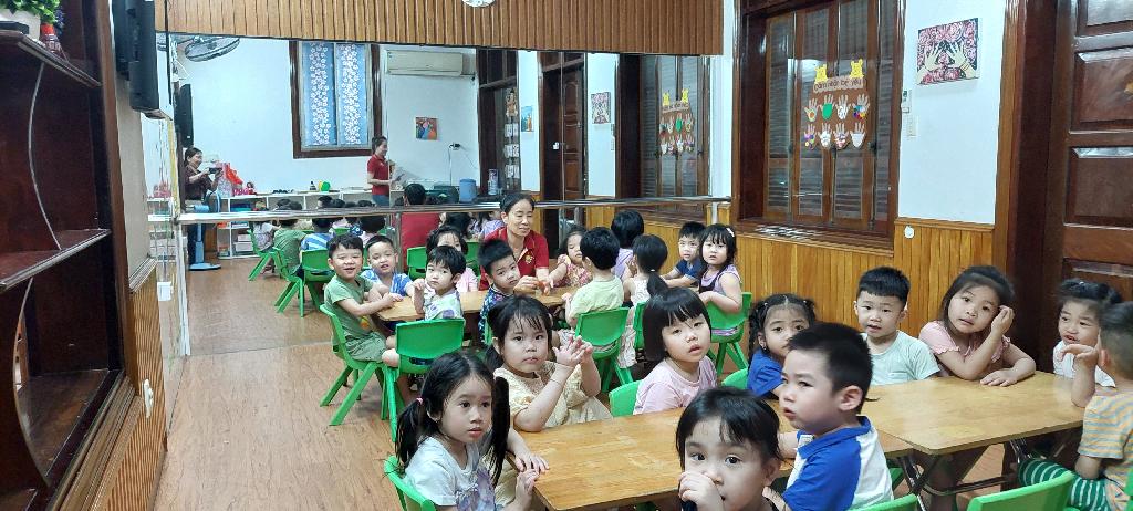 Bán nhà Nghĩa Dũng - diện tích 151m2 4 tầng - Mặt phố kinh doanh tốt - giá 32,5 tỷ