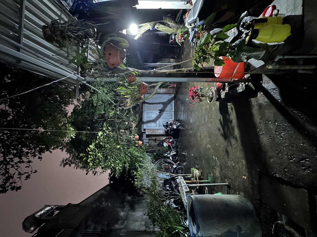 Bán nhà Hồng Hà - diện tích 400m2 2 tầng - ô tô tránh - giá 40 tỷ