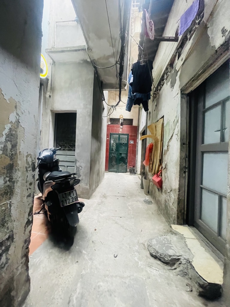 Bán nhà Tô Hoàng - diện tích 37m2 4 tầng - Nhà đẹp về ở luôn - giá 5,6 tỷ