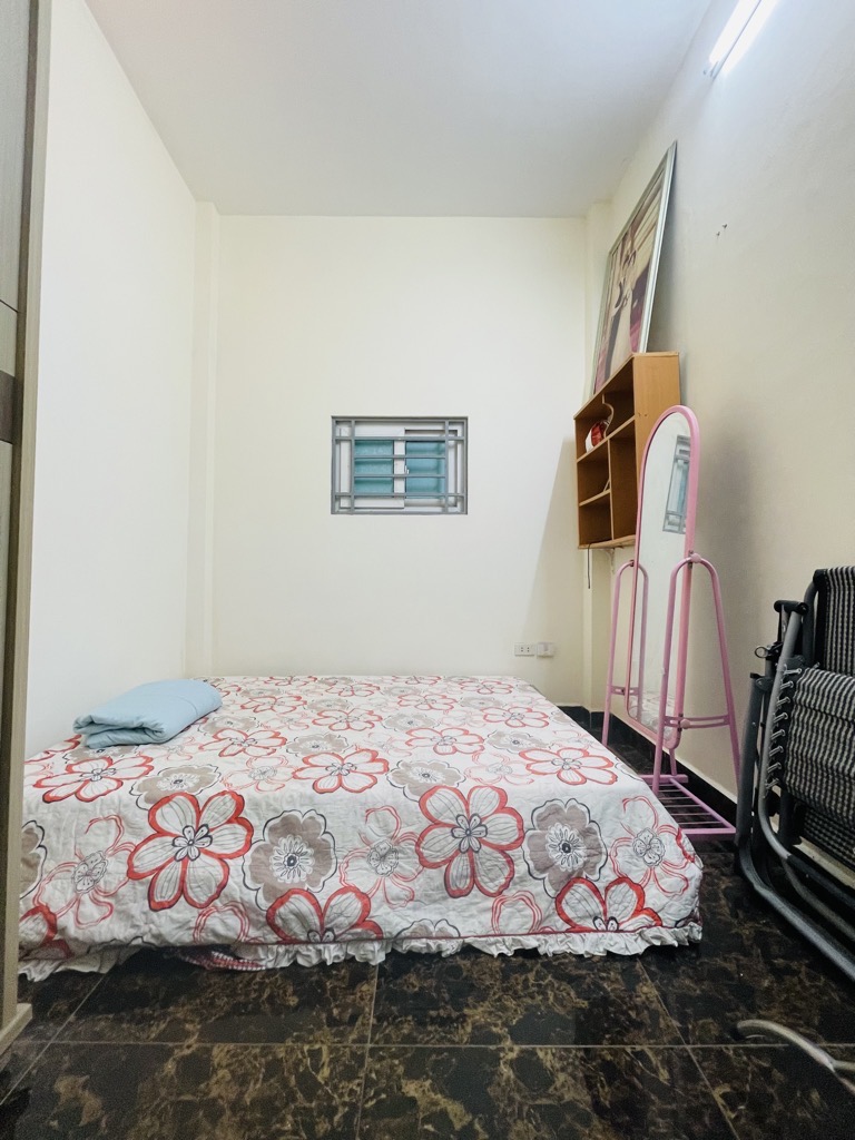 Bán nhà Tô Hoàng - diện tích 37m2 4 tầng - Nhà đẹp về ở luôn - giá 5,6 tỷ