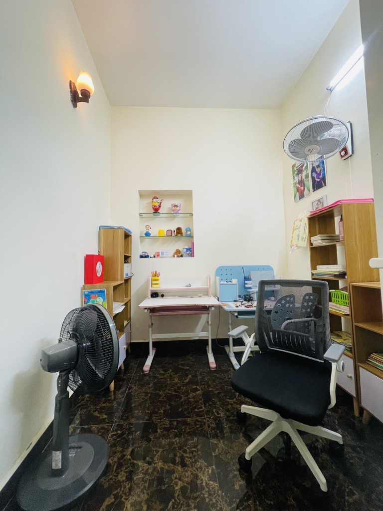Bán nhà Tô Hoàng - diện tích 37m2 4 tầng - Nhà đẹp về ở luôn - giá 5,6 tỷ