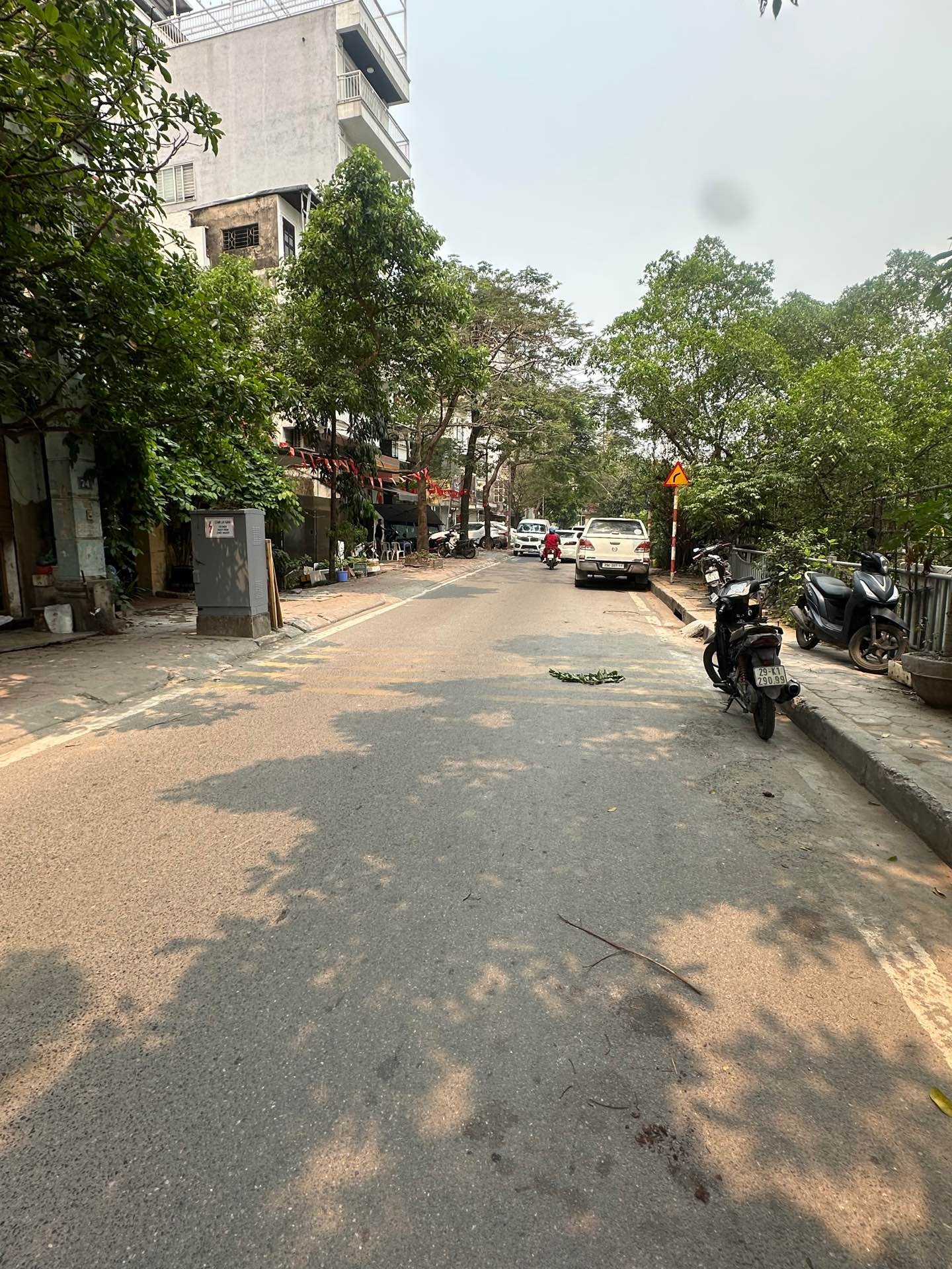 Bán nhà Giải Phóng - diện tích 101m2 7 tầng - Ô TÔ VÀO NHÀ - giá 39,5 tỷ