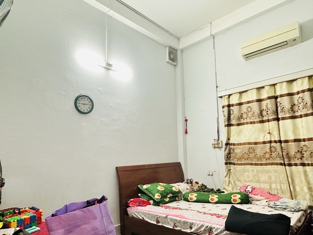 Bán nhà Hồ Bá Kiện - diện tích 232m2 2 tầng - Mặt tiền 8m - giá 33 tỷ