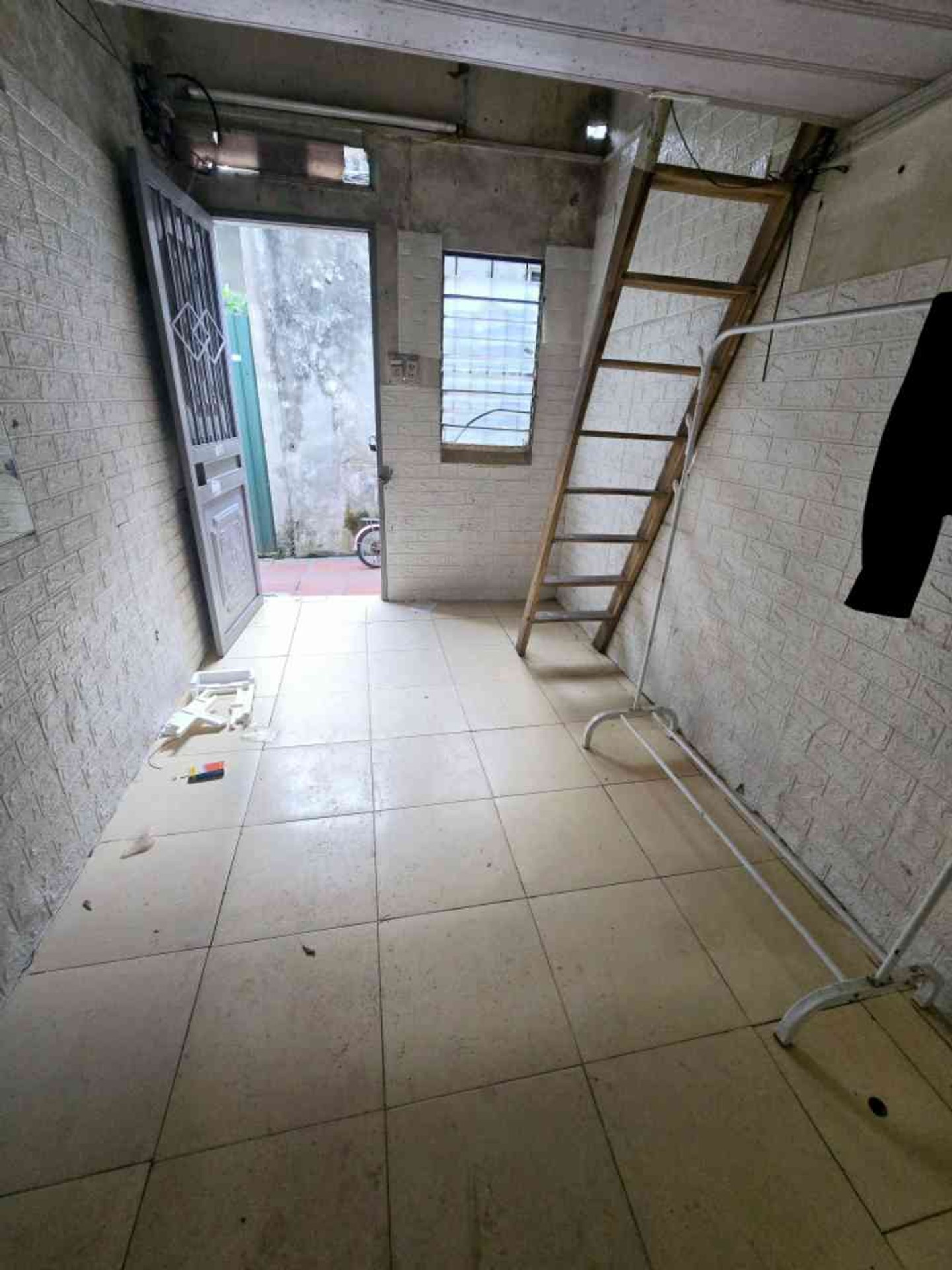 Bán nhà Tam Trinh - diện tích 25m2 1 tầng - NGÕ Ô TÔ - giá 5,5 tỷ