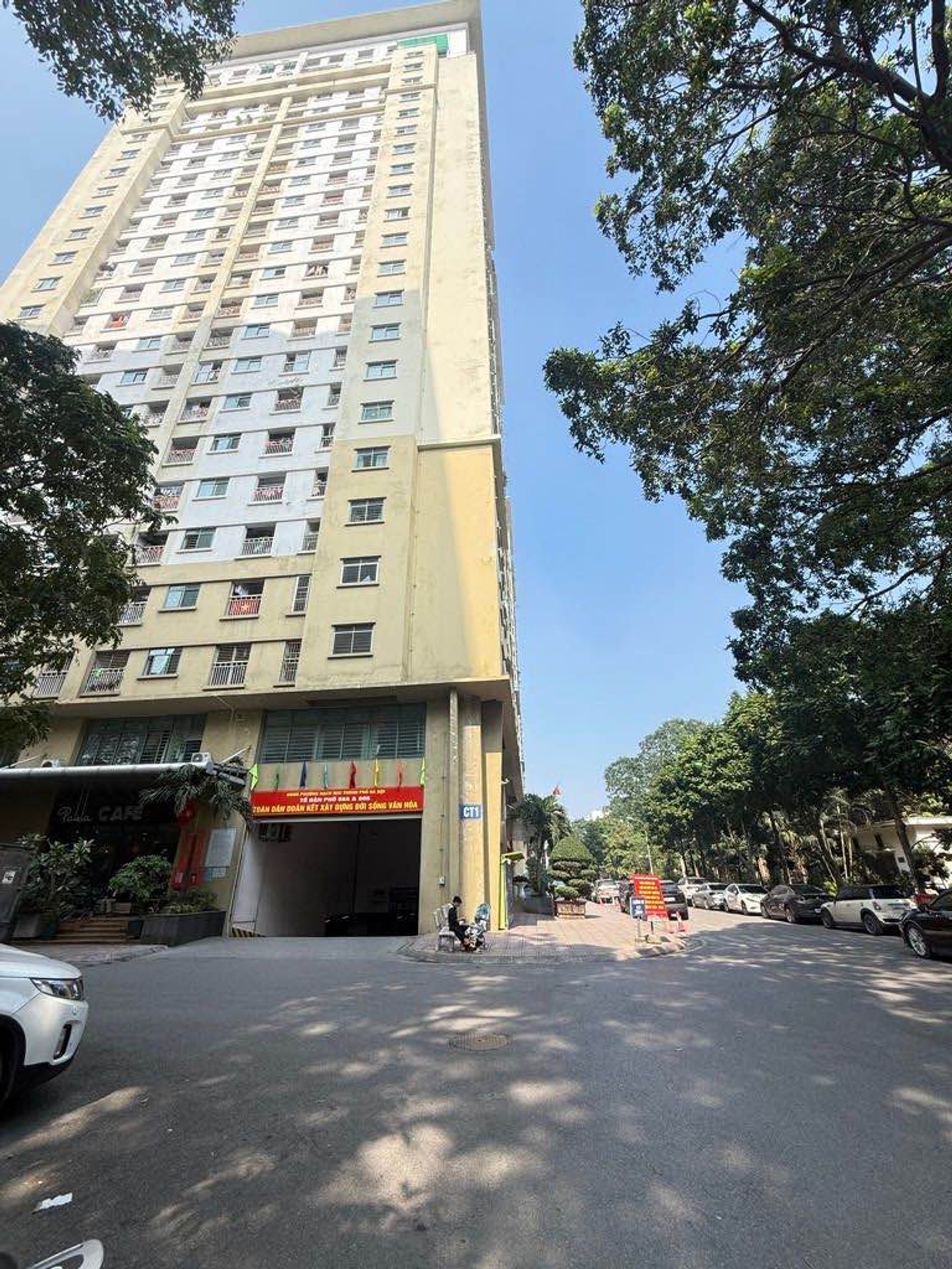 Bán nhà Minh Khai - diện tích 125m2 15 tầng - Chung cư Skylight - giá 11,5 tỷ