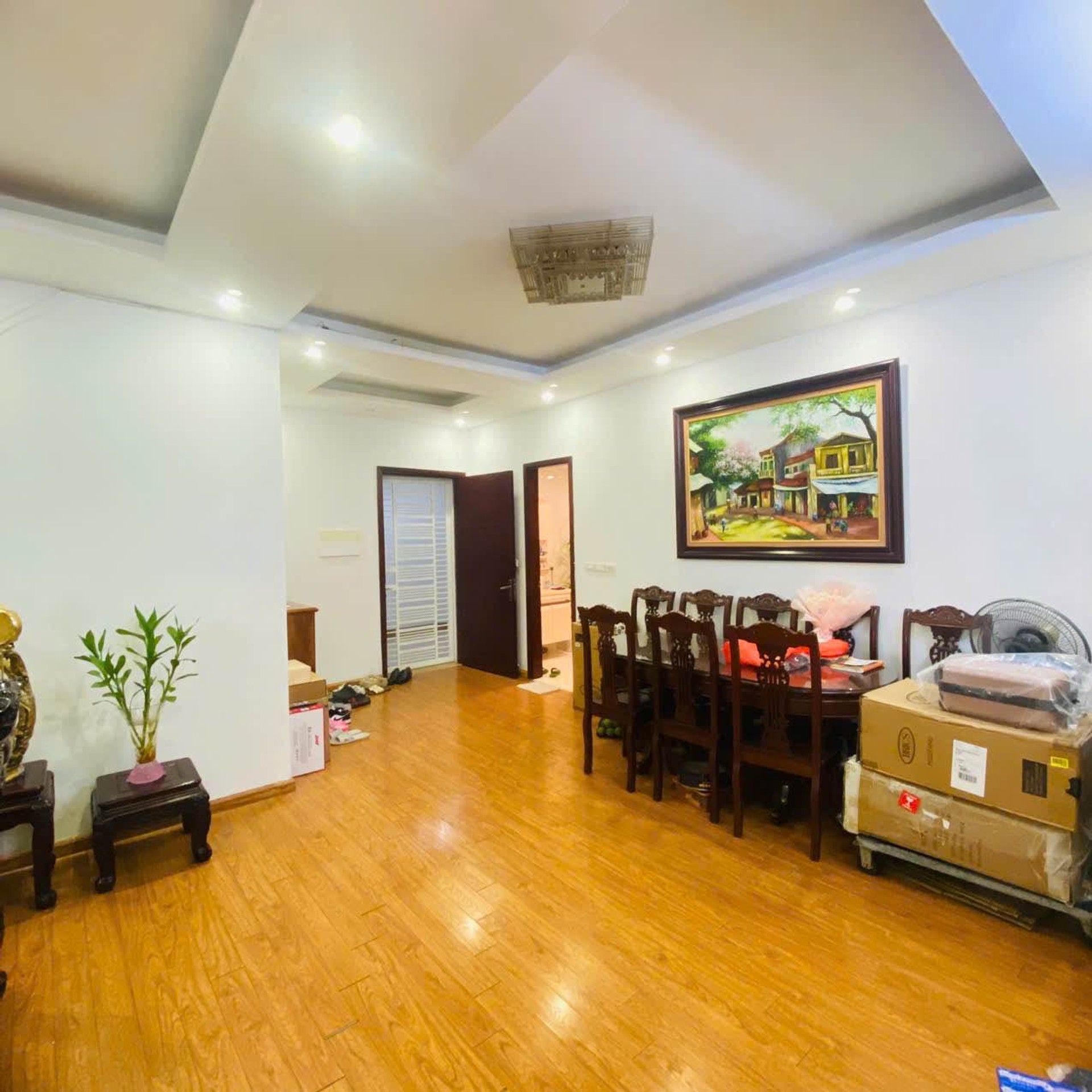 Bán nhà Minh Khai - diện tích 125m2 15 tầng - Chung cư Skylight - giá 11,5 tỷ