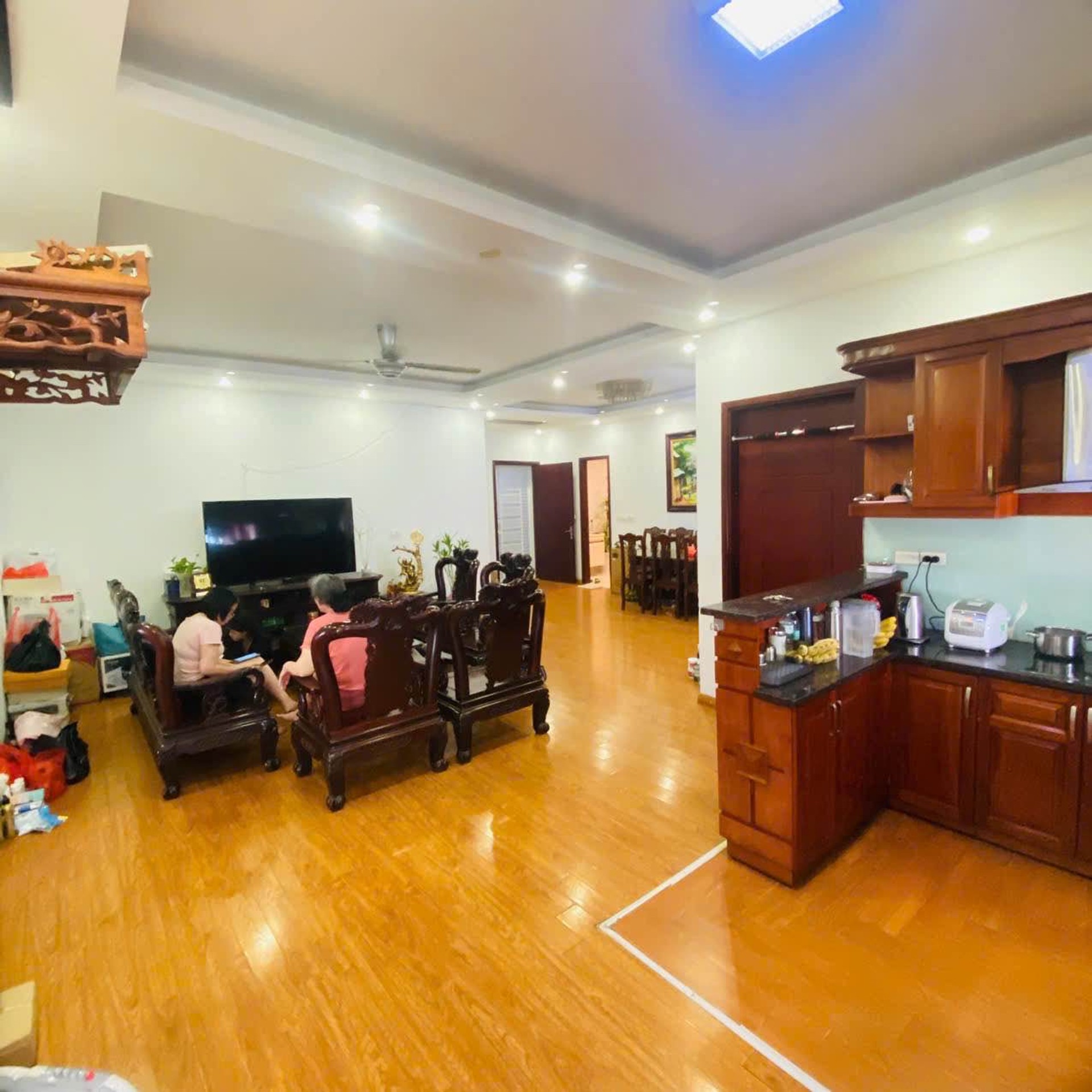 Bán nhà Minh Khai - diện tích 125m2 15 tầng - Chung cư Skylight - giá 11,5 tỷ
