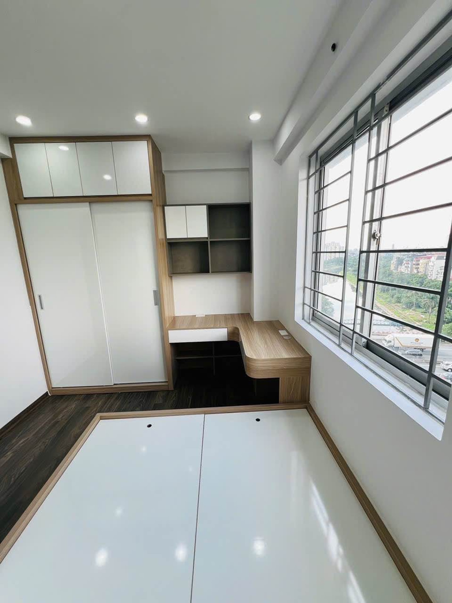 Bán nhà Linh Đàm - diện tích 44m2 1 tầng - Căn góc 2 mặt thoáng - giá 4 tỷ