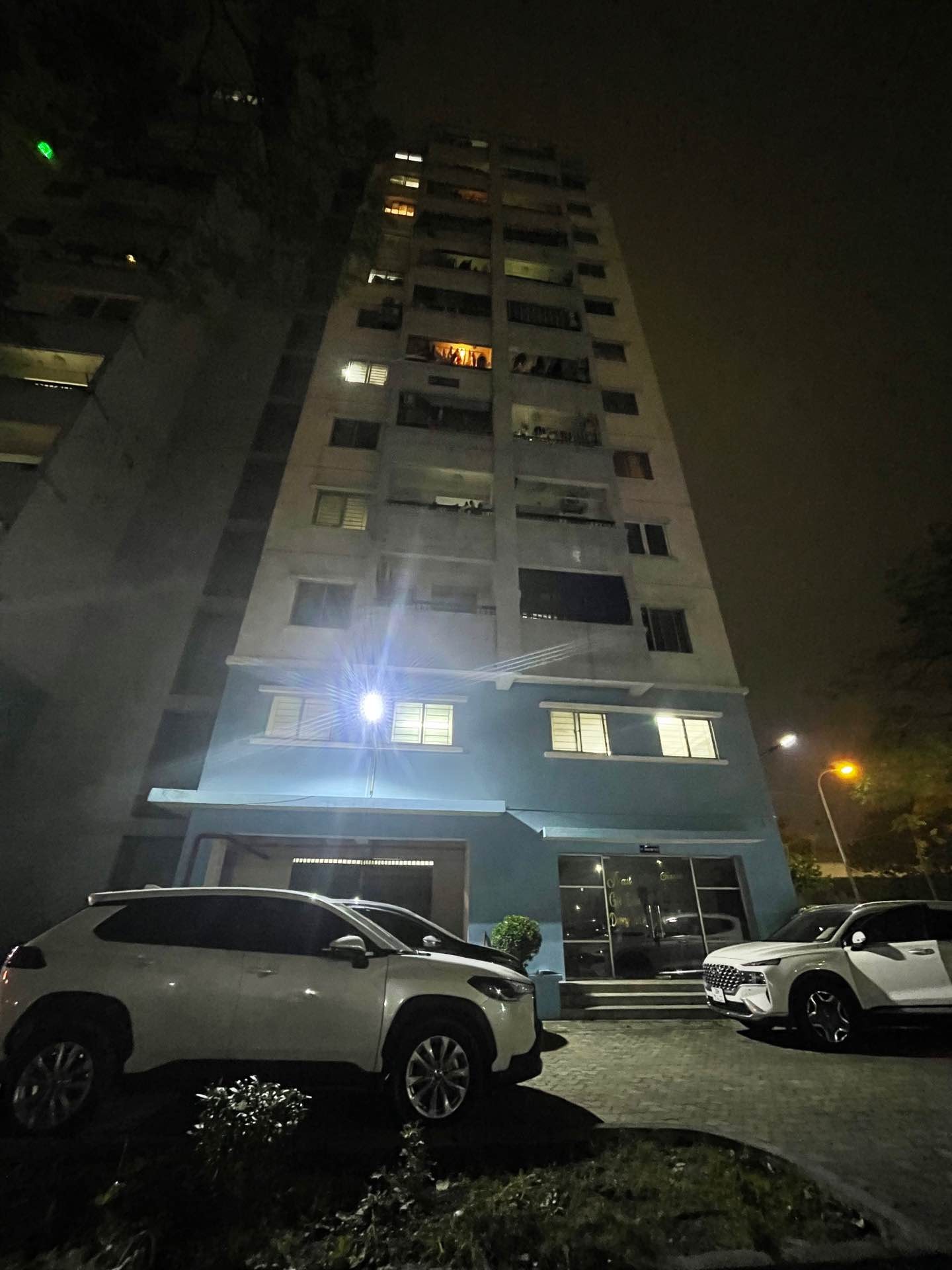 Bán nhà Linh Đàm - diện tích 44m2 1 tầng - Căn góc 2 mặt thoáng - giá 4 tỷ