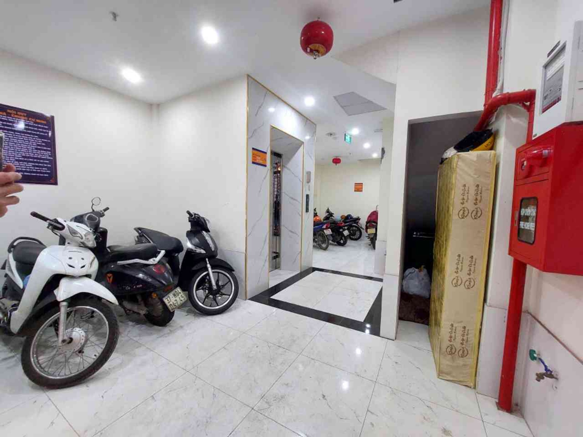 Bán nhà Tương Mai - diện tích 47m2 6 tầng - gần ô tô - giá 14,5 tỷ