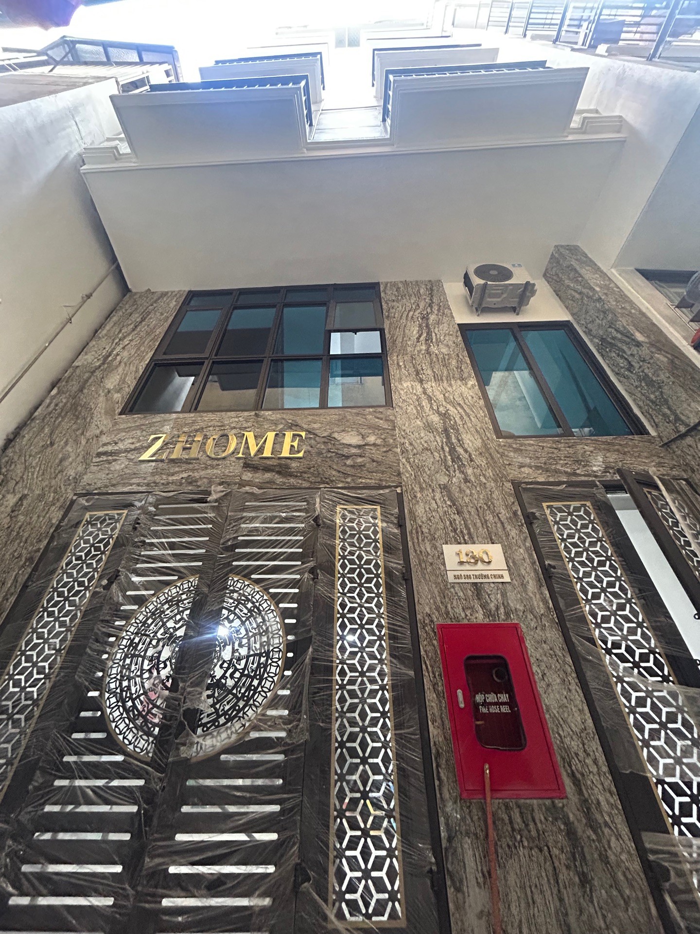 Bán nhà Trường Chinh - diện tích 100m2 8 tầng - Thang máy - giá 38 tỷ