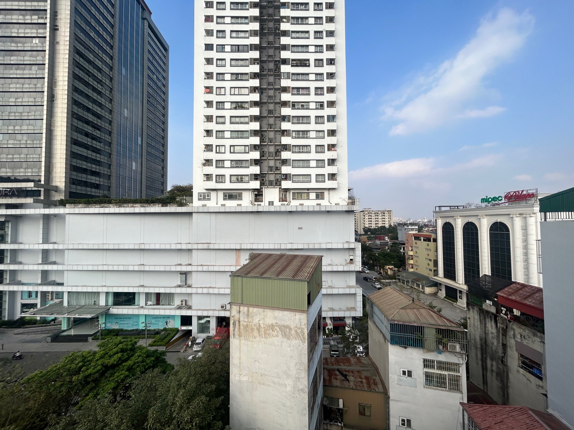 Bán nhà Trường Chinh - diện tích 100m2 8 tầng - Thang máy - giá 38 tỷ