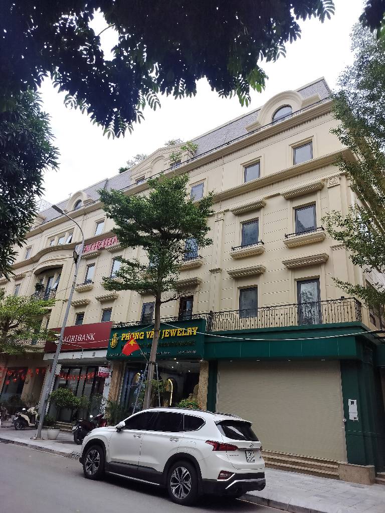 Bán nhà Nguyễn Xiển - diện tích 124m2 6 tầng - Lô góc, kinh doanh đỉnh - giá 49,5 tỷ