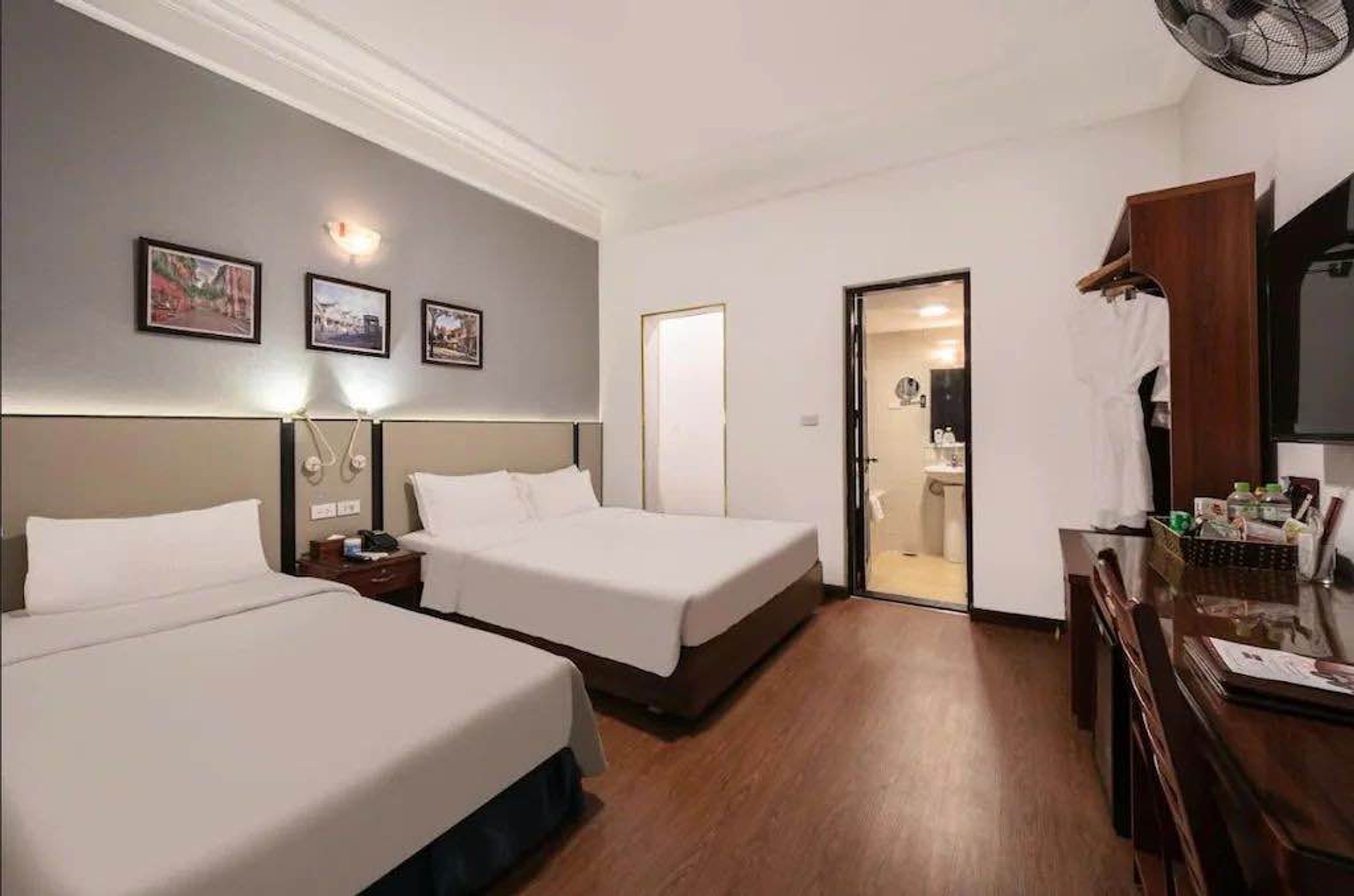 Bán nhà Mai Hắc Đế - diện tích 98m2 9 tầng - Khách sạn mặt phố - giá 92 tỷ