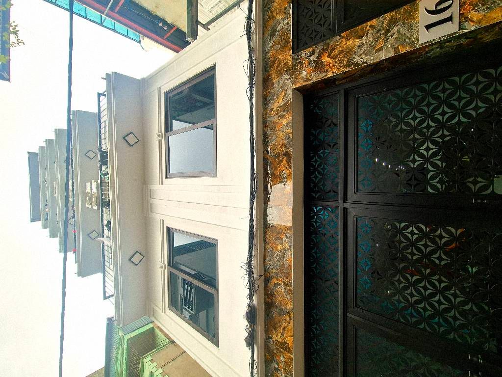 Bán nhà Lương Khánh Thiện - diện tích 79m2 7 tầng - Nở hậu hút tài lộc - giá 26,5 tỷ