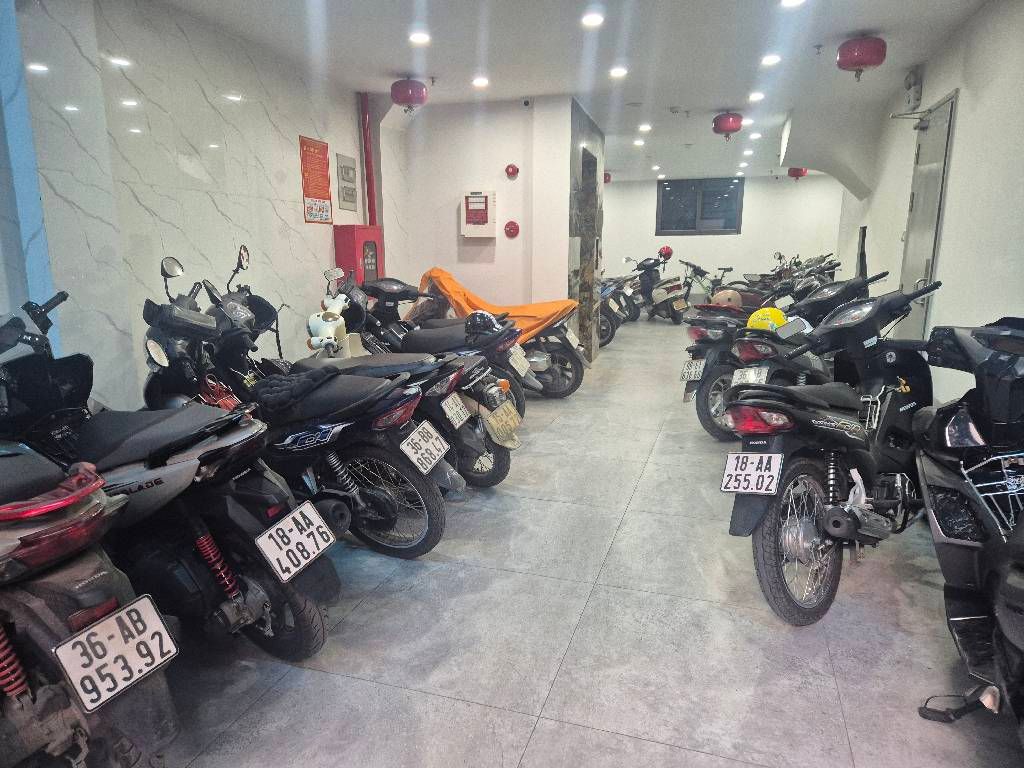 Bán nhà Lương Khánh Thiện - diện tích 79m2 7 tầng - Nở hậu hút tài lộc - giá 26,5 tỷ