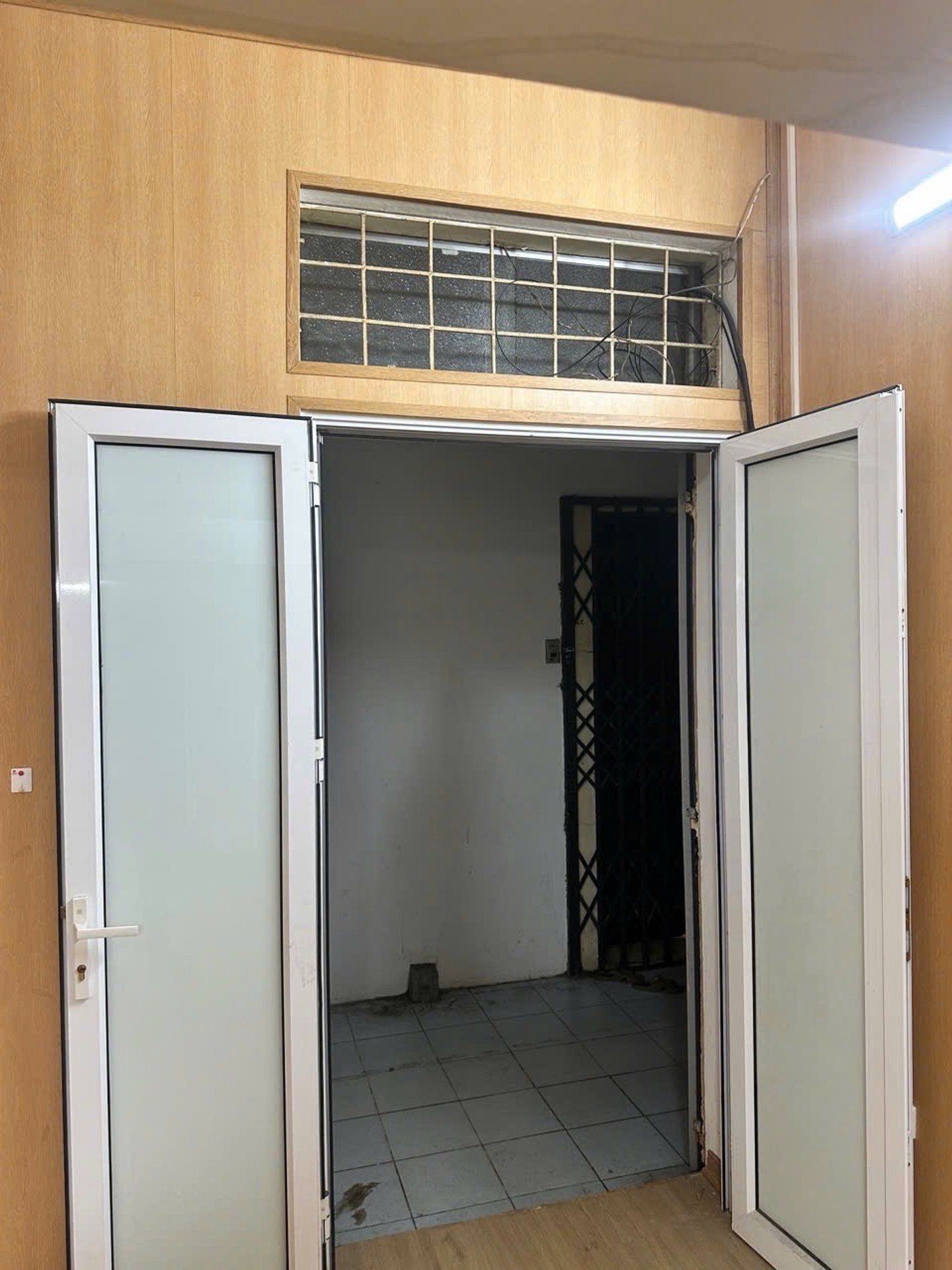 Bán nhà Thọ Lão - diện tích 40m2 1 tầng - ô tô dưới sảnh - giá 2,25 tỷ