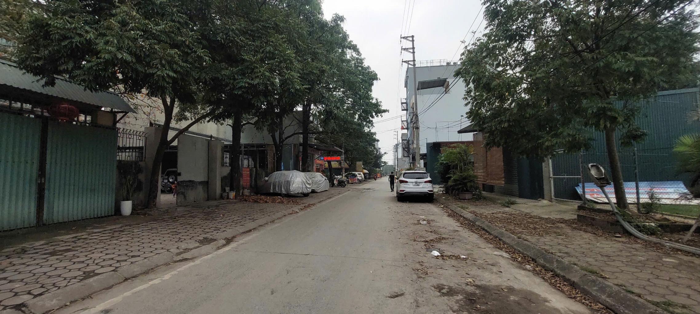 Bán nhà Phú Yên - diện tích 358m2 3 tầng - Cạnh tiệm tạp hóa - giá 21,7 tỷ