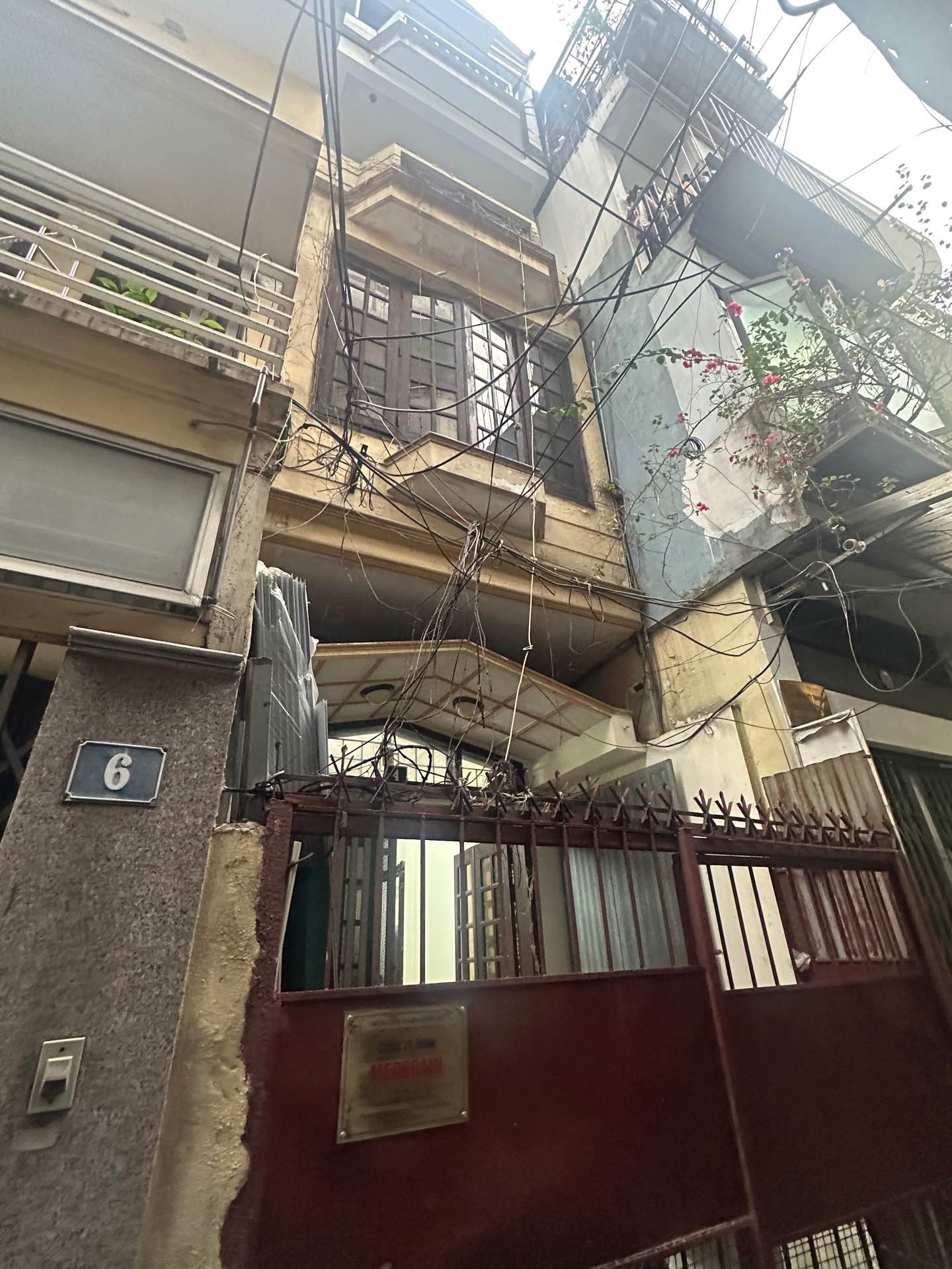 Bán nhà Chùa Vua - diện tích 46m2 5 tầng - Ngõ thông kinh doanh - giá Nhỉnh 15 tỷ
