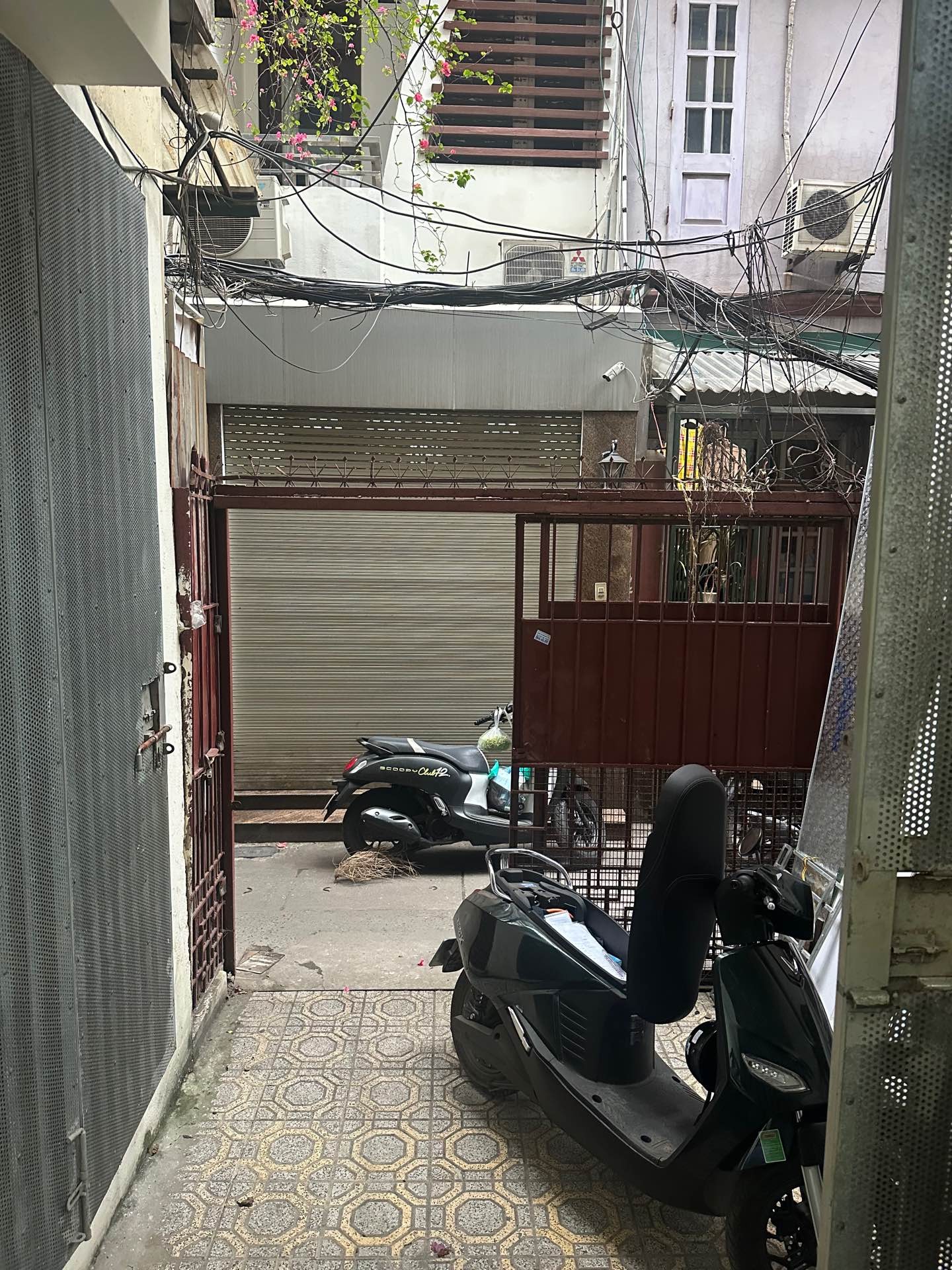 Bán nhà Chùa Vua - diện tích 46m2 5 tầng - Ngõ thông kinh doanh - giá Nhỉnh 15 tỷ