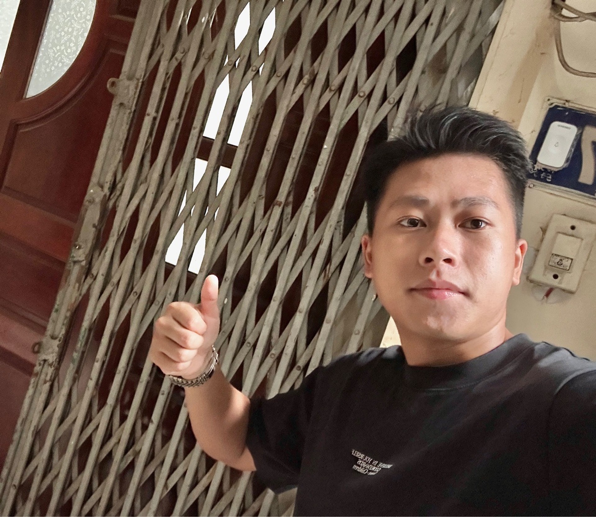 Bán nhà Kim Giang - diện tích 33m2 4 tầng - Vị trí đẹp ngay sát đường ô tô - giá 8,3 tỷ