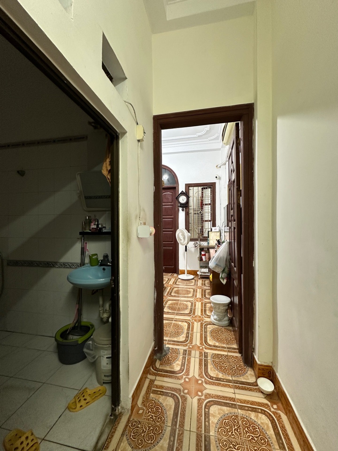 Bán nhà Kim Giang - diện tích 33m2 4 tầng - Vị trí đẹp ngay sát đường ô tô - giá 8,3 tỷ