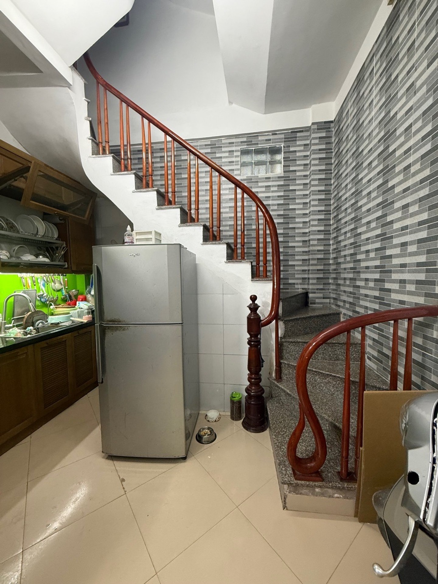 Bán nhà Giải Phóng - diện tích 30m2 5 tầng - Nhà đẹp hiếm có - giá 10,5 tỷ