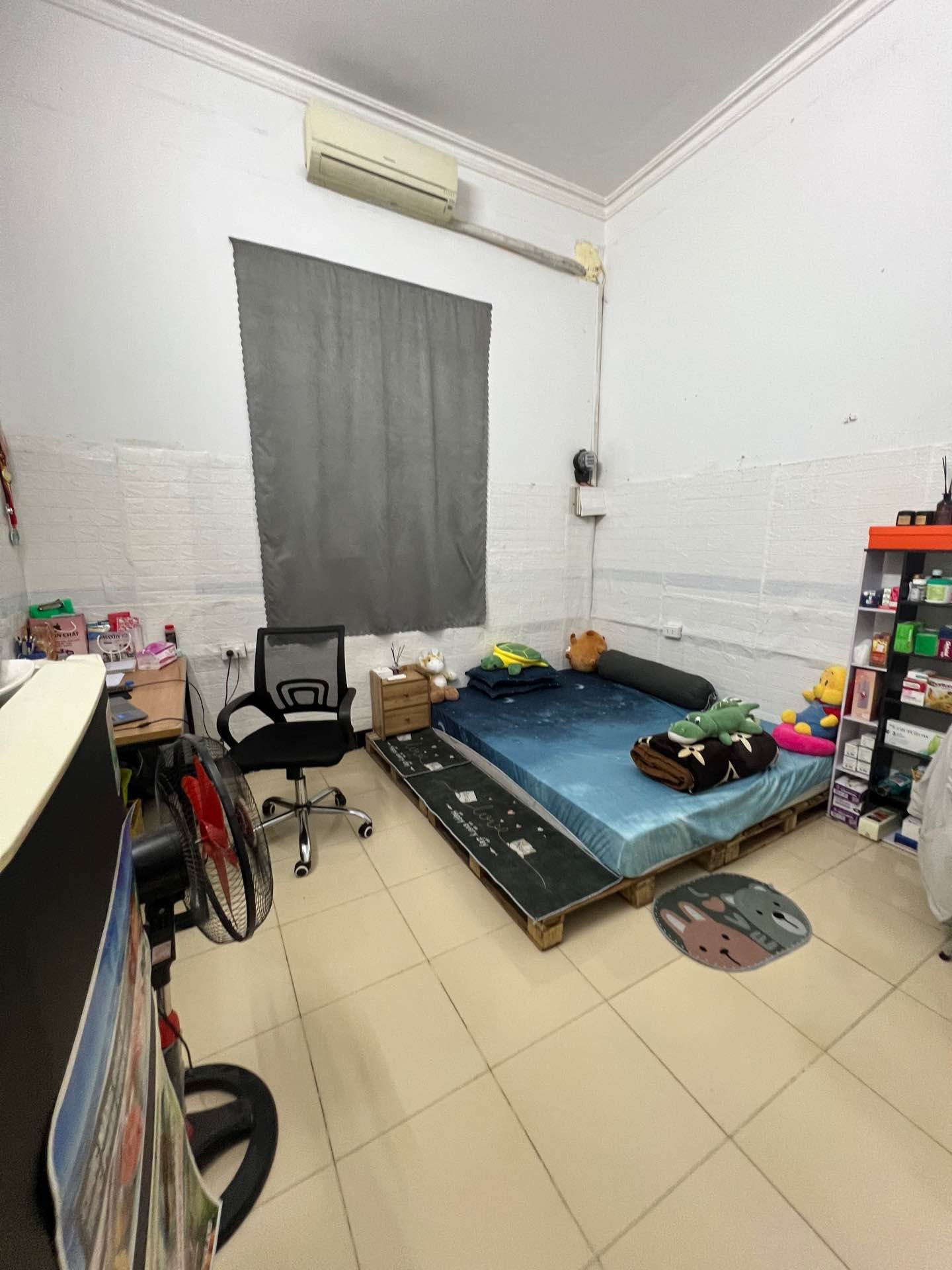 Bán nhà Hoàng Cầu - diện tích 65m2 5 tầng - Lô góc 2 mặt thoáng - giá 31,9 tỷ