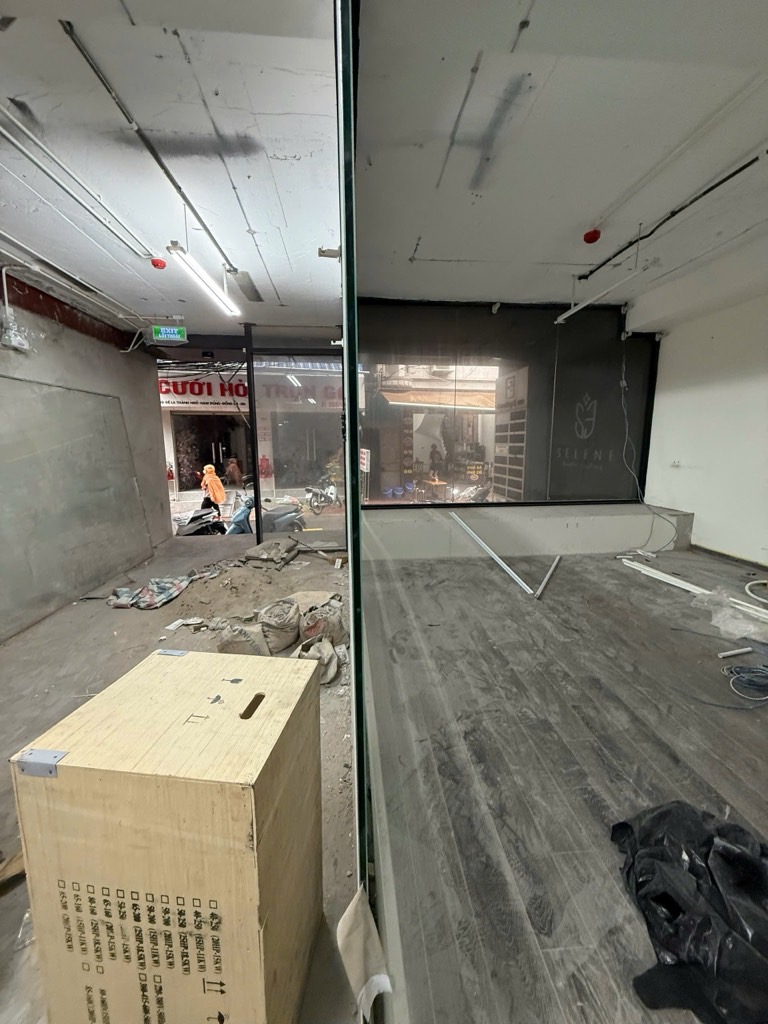 Bán nhà Đê La Thành Nhỏ - diện tích 165m2 11 tầng - MẶT PHỐ - KINH DOANH - TOÀ VĂN PHÒNG - giá 90 tỷ