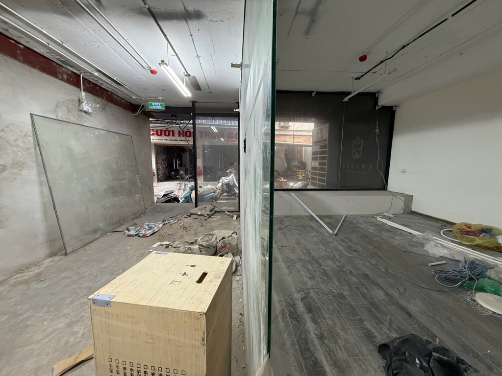 Bán nhà Đê La Thành Nhỏ - diện tích 165m2 11 tầng - MẶT PHỐ - KINH DOANH - TOÀ VĂN PHÒNG - giá 90 tỷ