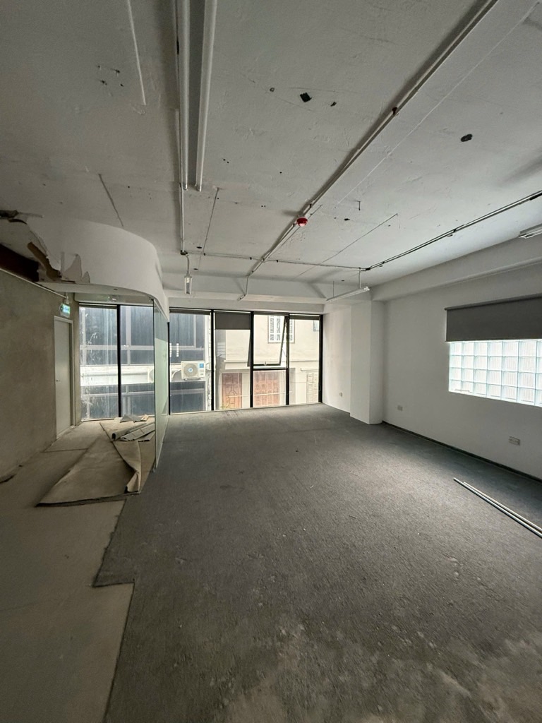 Bán nhà Đê La Thành Nhỏ - diện tích 165m2 11 tầng - MẶT PHỐ - KINH DOANH - TOÀ VĂN PHÒNG - giá 90 tỷ