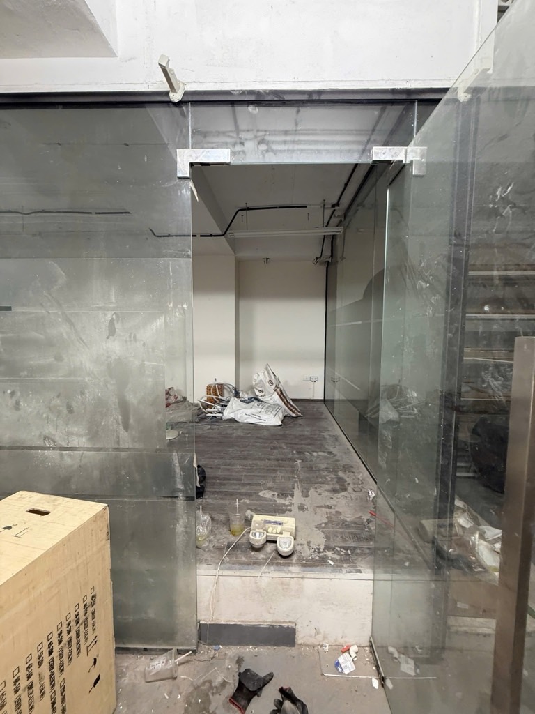 Bán nhà Đê La Thành Nhỏ - diện tích 165m2 11 tầng - MẶT PHỐ - KINH DOANH - TOÀ VĂN PHÒNG - giá 90 tỷ