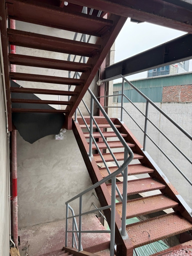 Bán nhà Đê La Thành Nhỏ - diện tích 165m2 11 tầng - MẶT PHỐ - KINH DOANH - TOÀ VĂN PHÒNG - giá 90 tỷ