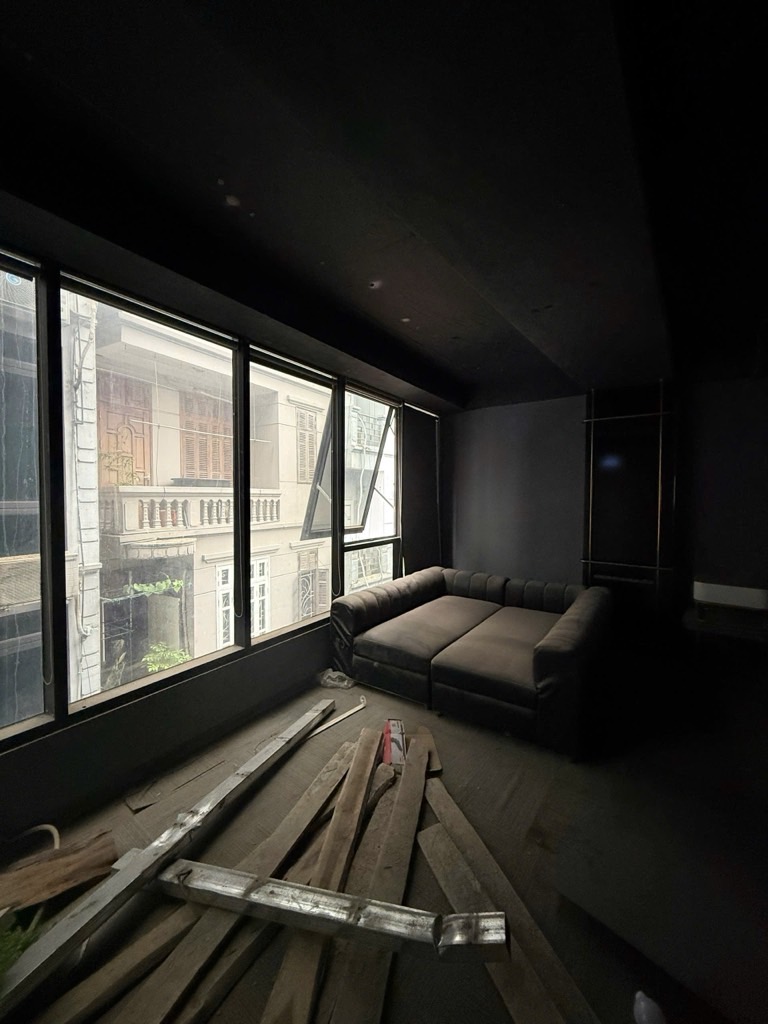 Bán nhà Đê La Thành Nhỏ - diện tích 165m2 11 tầng - MẶT PHỐ - KINH DOANH - TOÀ VĂN PHÒNG - giá 90 tỷ