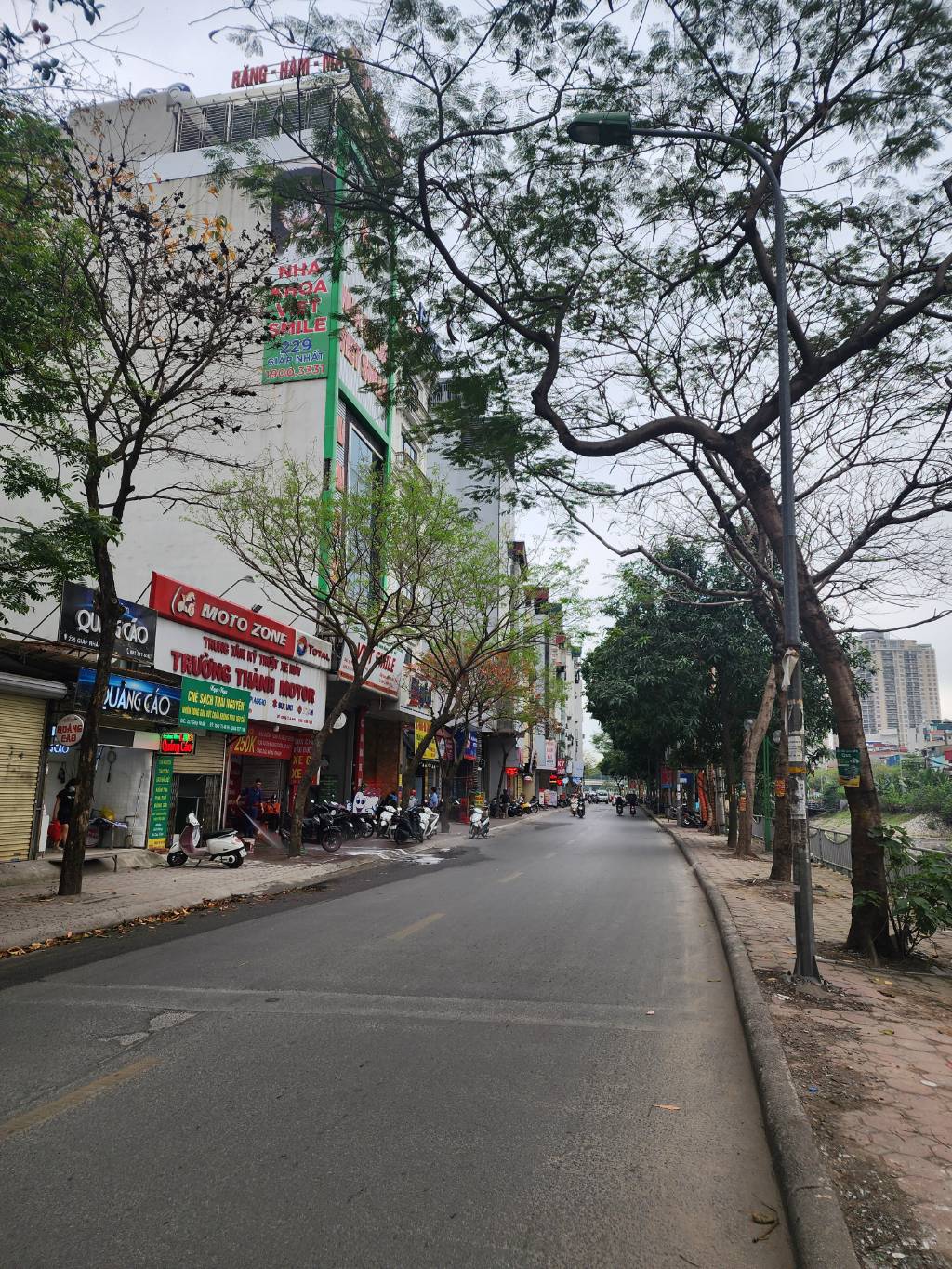 Bán nhà Giáp Nhất - diện tích 92.5m2 1 tầng - Ô tô đỗ cửa - giá 25 tỷ