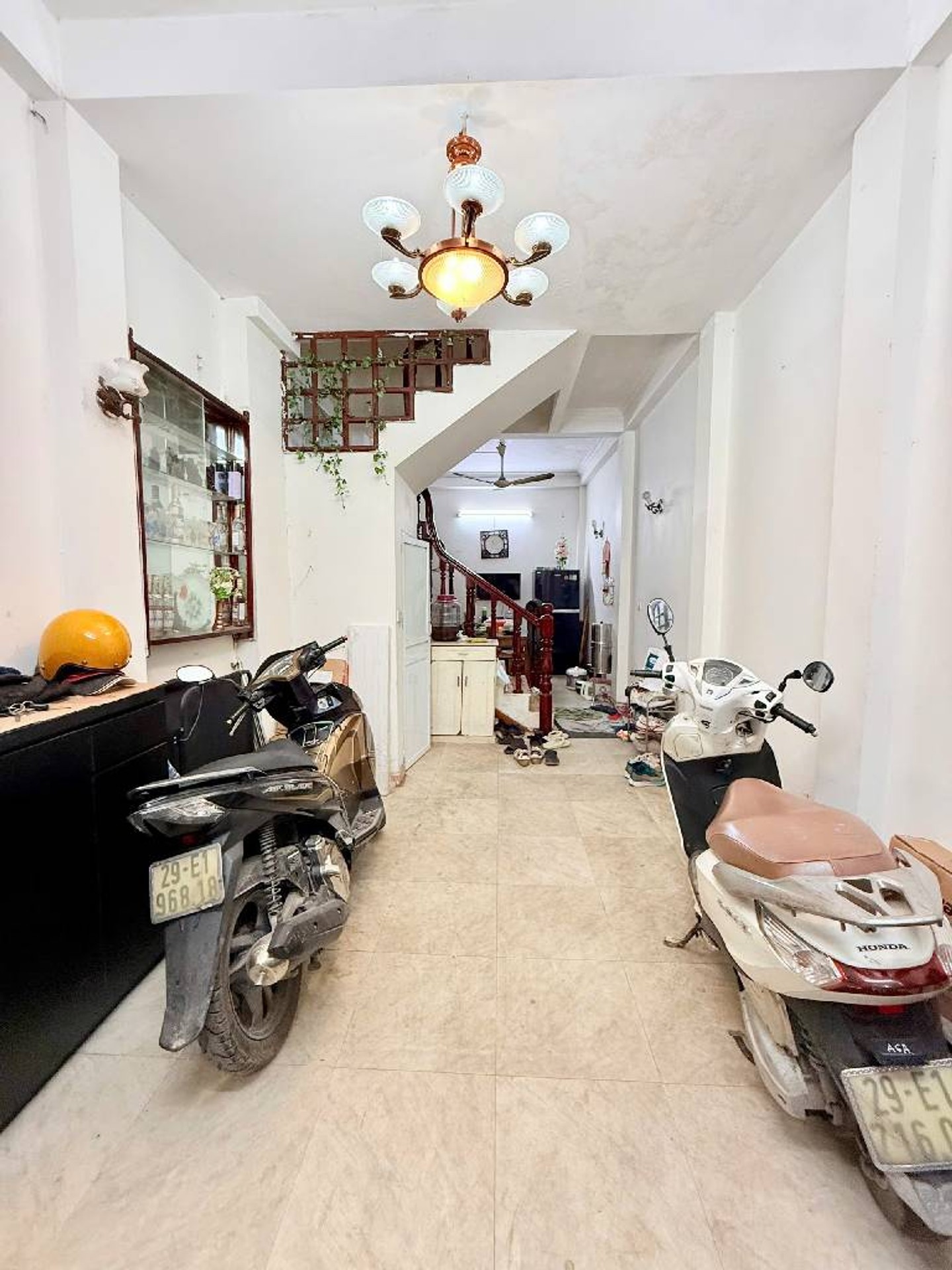 Bán nhà Hai Bà Trưng - diện tích 40m2 4 tầng - gần ô tô - giá 9,2 tỷ