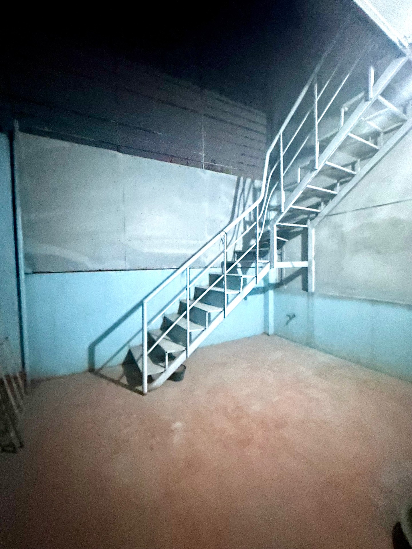 Bán nhà Đê Nguyễn Khoái - diện tích 36m2 4 tầng - Ô TÔ VÀO NHÀ - giá 7,28 tỷ