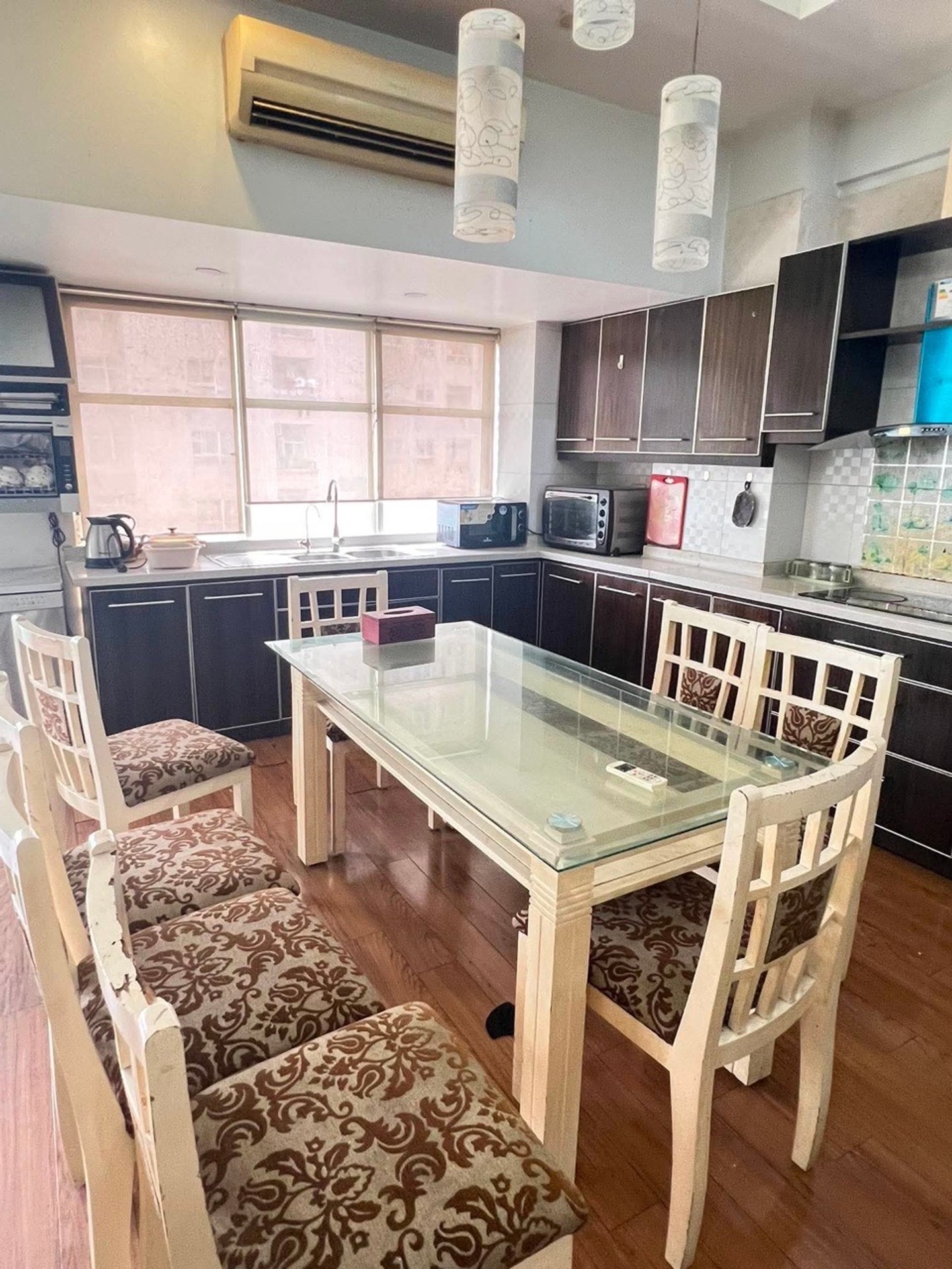 Bán nhà Khuất Duy Tiến - diện tích 90m2 1 tầng - Căn hộ chung cư VIP - giá 8,1 tỷ