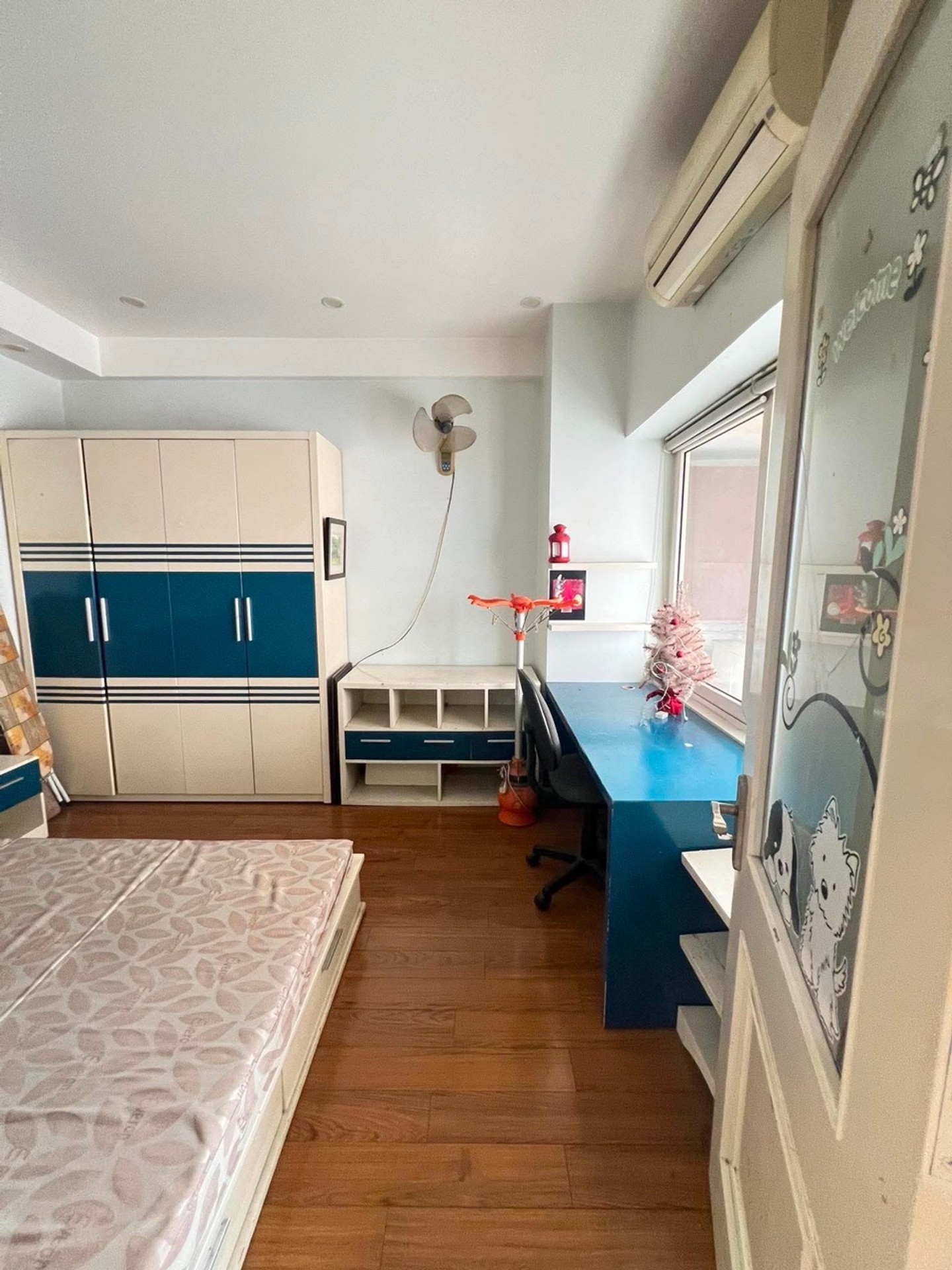 Bán nhà Khuất Duy Tiến - diện tích 90m2 1 tầng - Căn hộ chung cư VIP - giá 8,1 tỷ