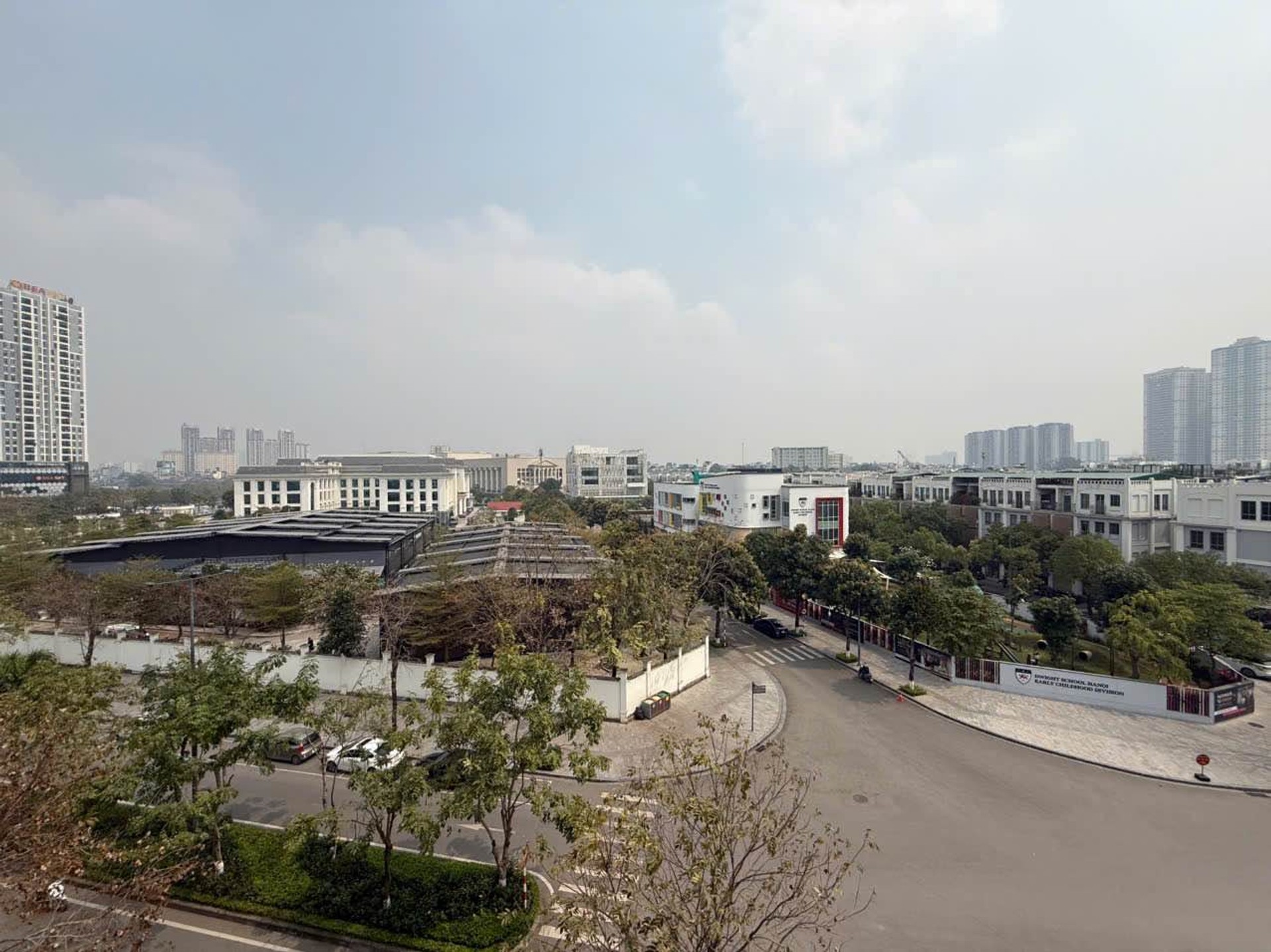 Bán nhà Ngõ 4 ô tô tránh - diện tích 225m2 5 tầng - Mặt phố lớn, vỉa hè rộng - giá 102 tỷ