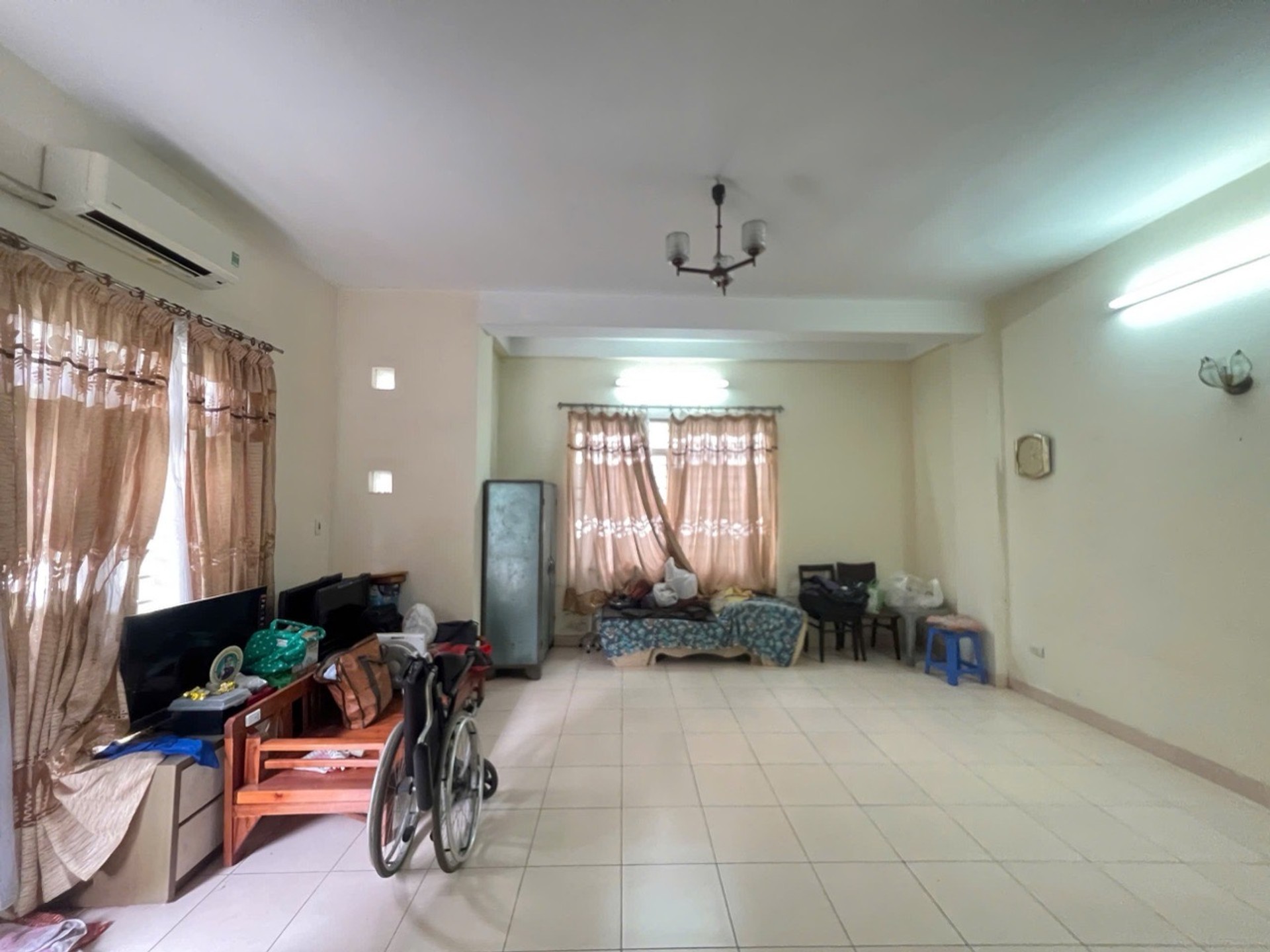 Bán nhà Nguyễn Thị Định - diện tích 78m2 4 tầng - Cực hiếm - giá 44 tỷ