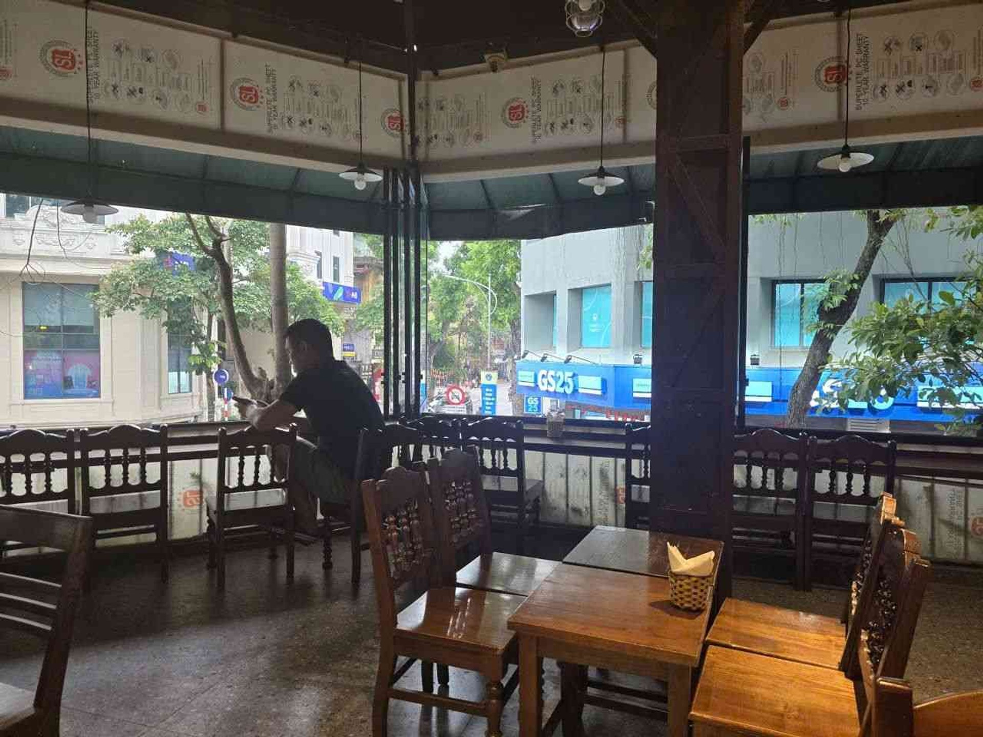 Bán nhà Triệu Việt Vương - diện tích 42m2 6 tầng - Lô góc 2 mặt phố - giá 42 tỷ