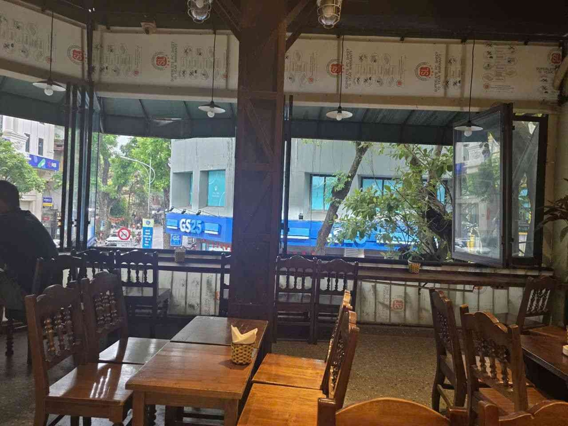 Bán nhà Triệu Việt Vương - diện tích 42m2 6 tầng - Lô góc 2 mặt phố - giá 42 tỷ