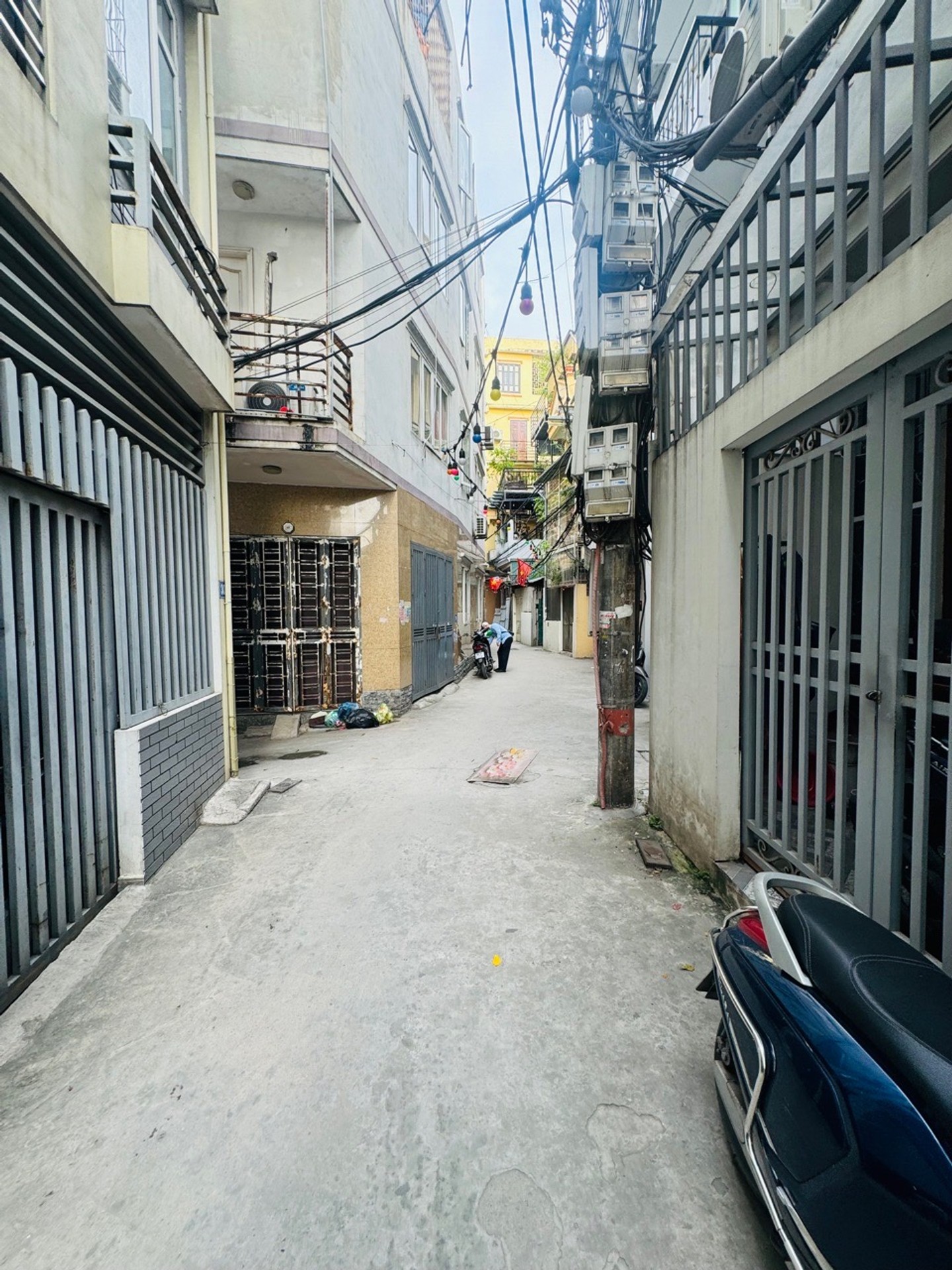 Bán nhà Lĩnh Nam - diện tích 32m2 5 tầng - Lô góc - giá 7,9 tỷ