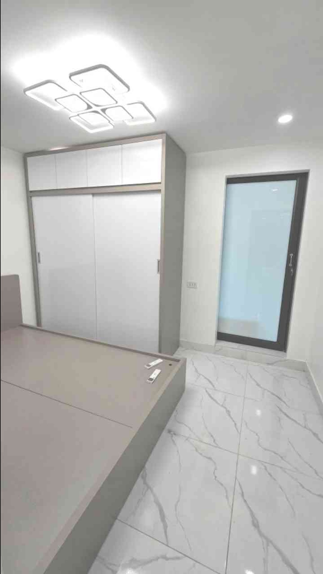 Bán nhà Lê Thanh Nghị - diện tích 24m2 5 tầng - Nhà đẹp hiếm có - giá 4,88 tỷ