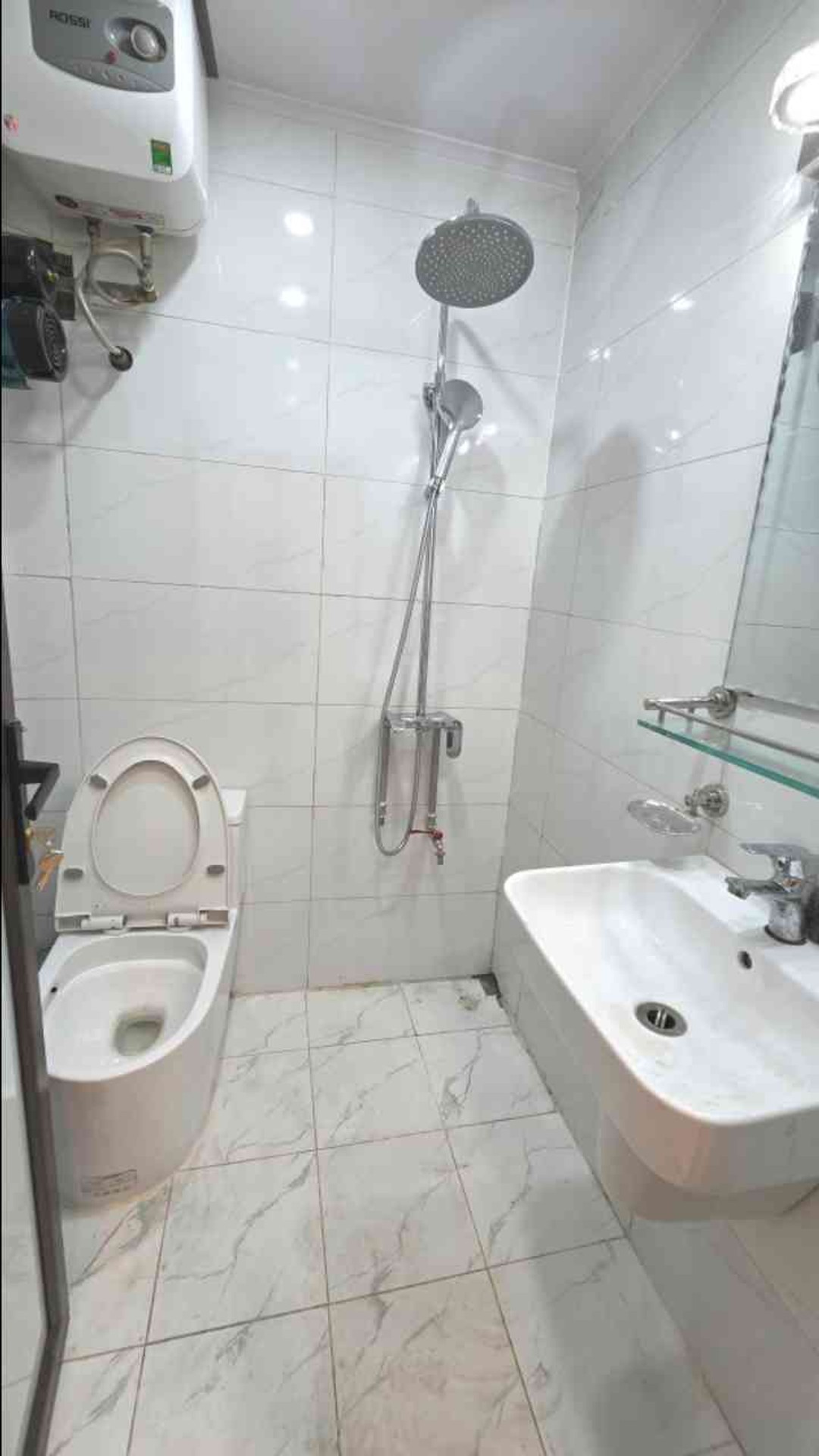 Bán nhà Lê Thanh Nghị - diện tích 24m2 5 tầng - Nhà đẹp hiếm có - giá 4,88 tỷ